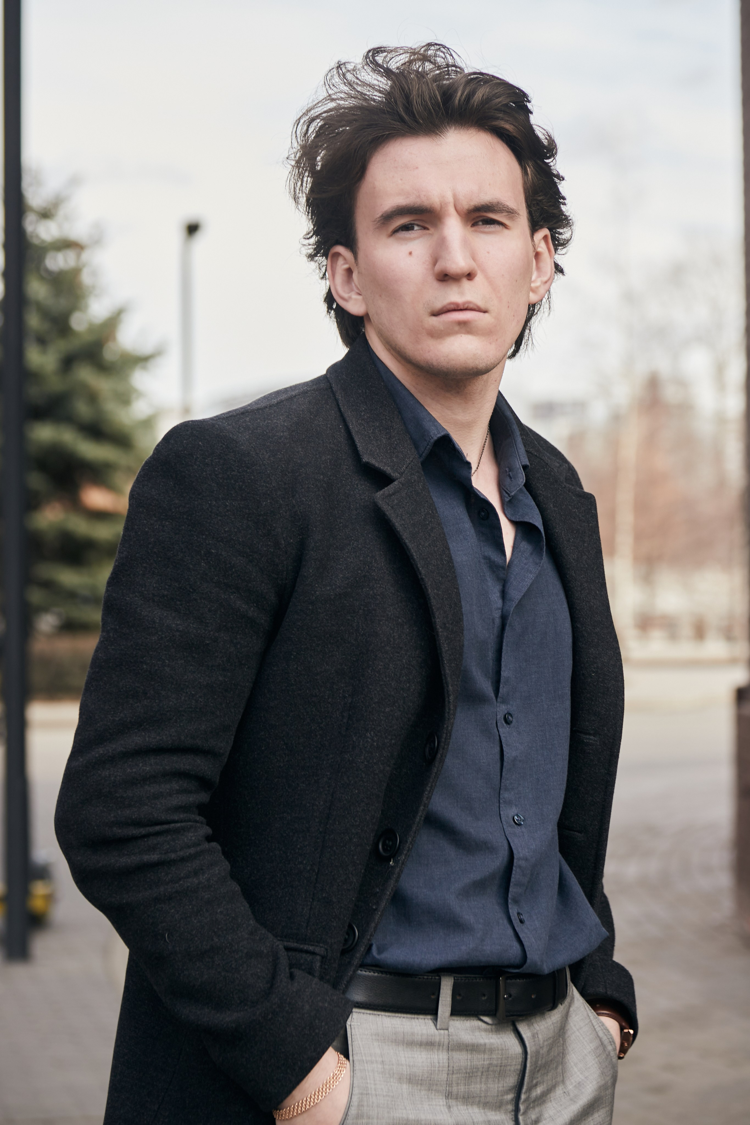 Мужская фотосессия на улице. Профессиональный фотограф в Москве