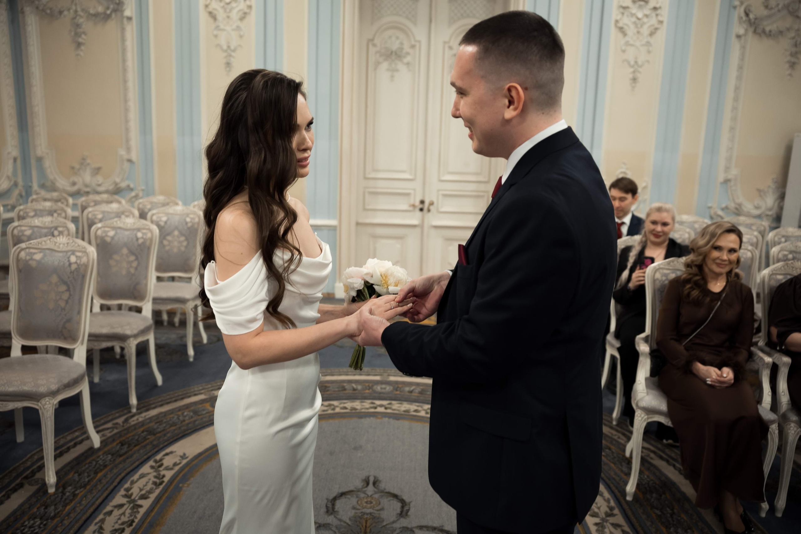 Свадебная фотосессия на Фурштатской. Свадебный фотограф Игорь Брундасов 8PHOTO на свадьбу венчание загс СПб