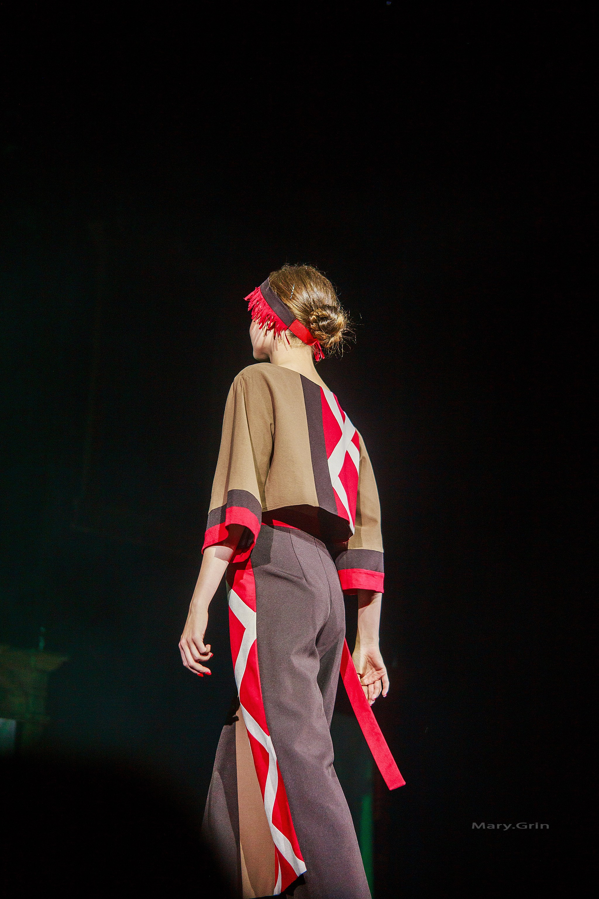 Подиумный спектакль «стиль Надежды» 2025. Детский и семейный фотограф, фотограф мероприятий Нижний Новгород