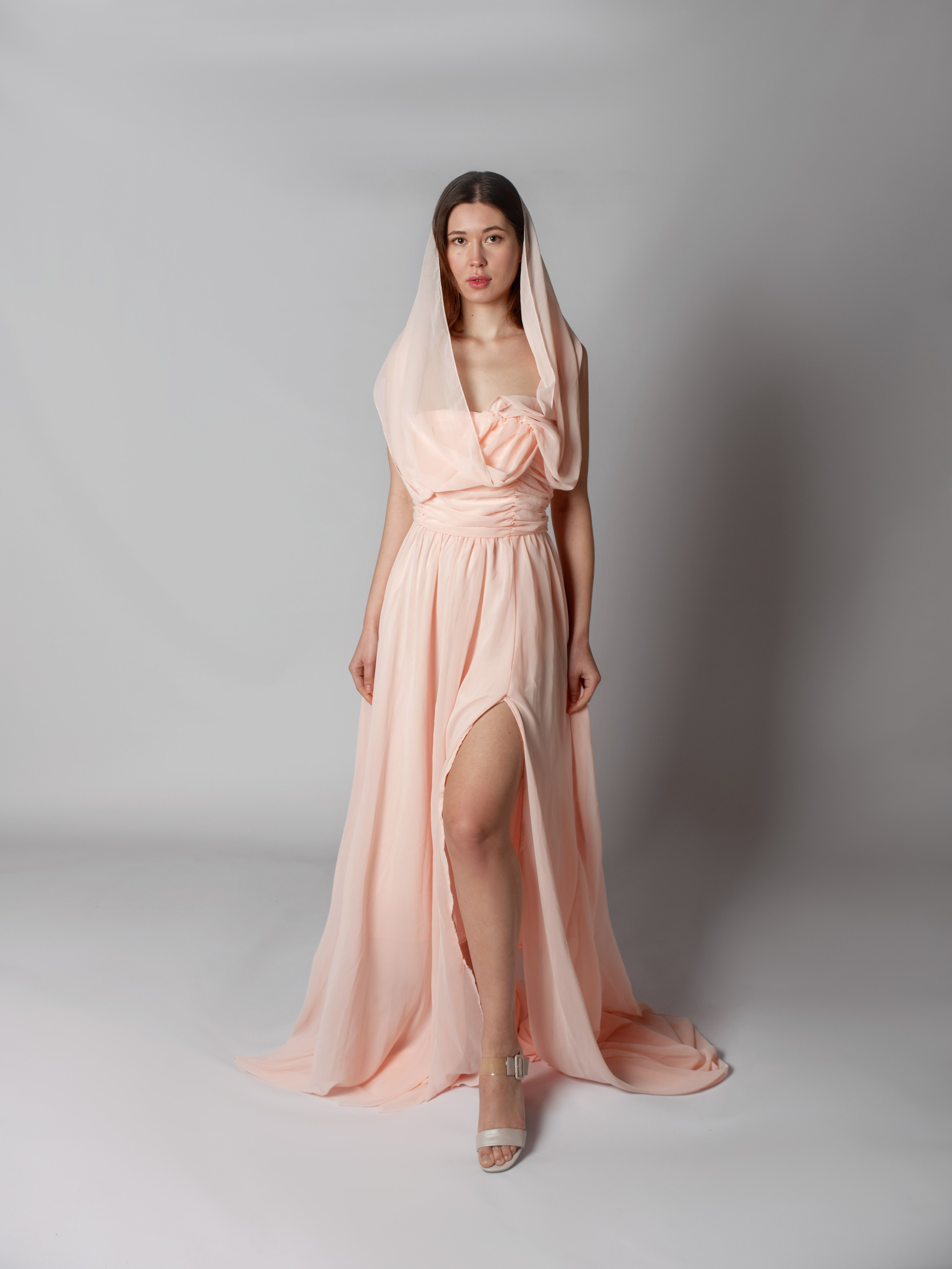 Розовое платье из шифона напрокат в Севастополе