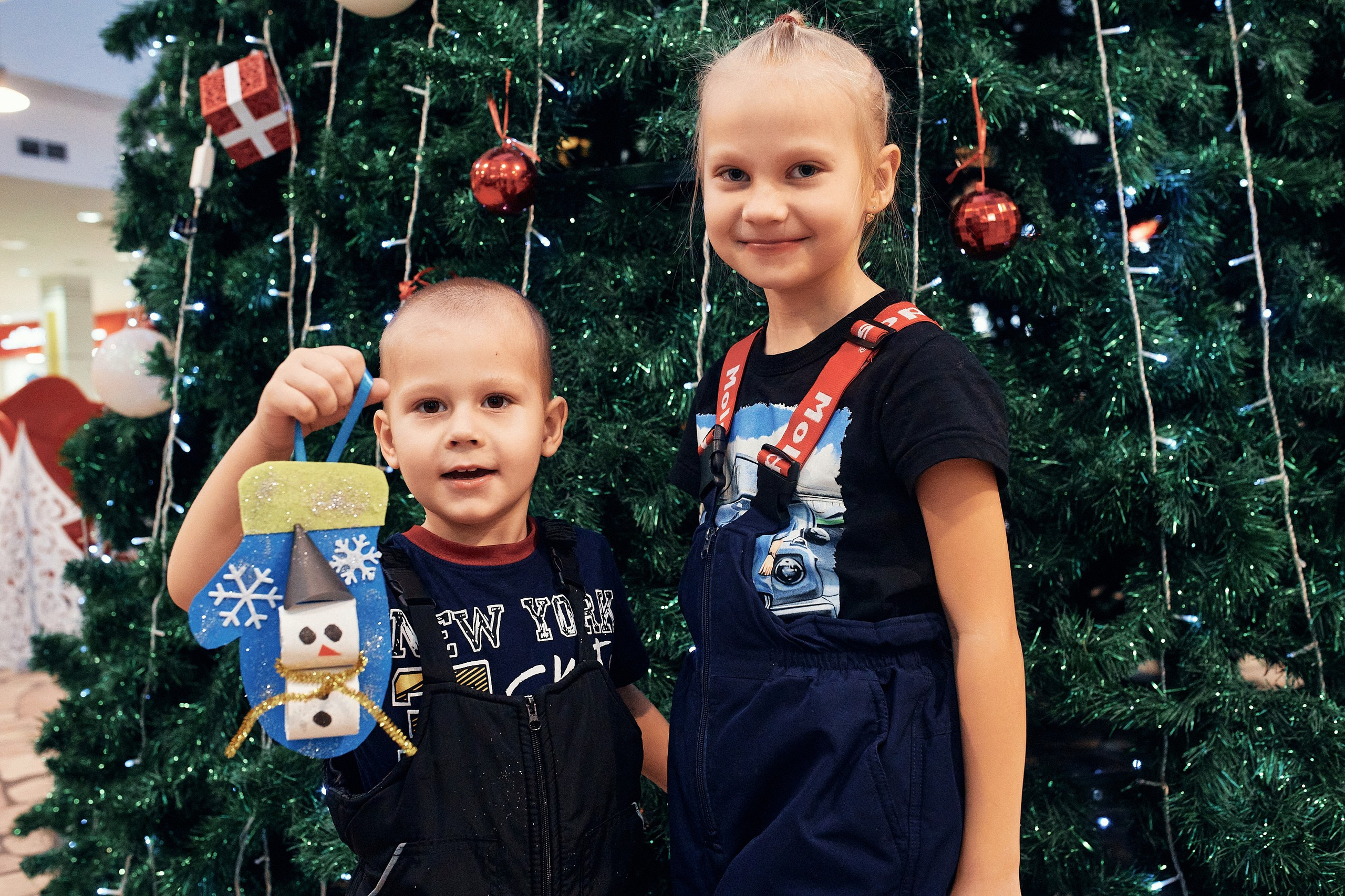 Детский новогодний праздник в ТЦ Июнь. Семейный и репортажной фотограф в Красноярске и Москве Виктор Бабинцев