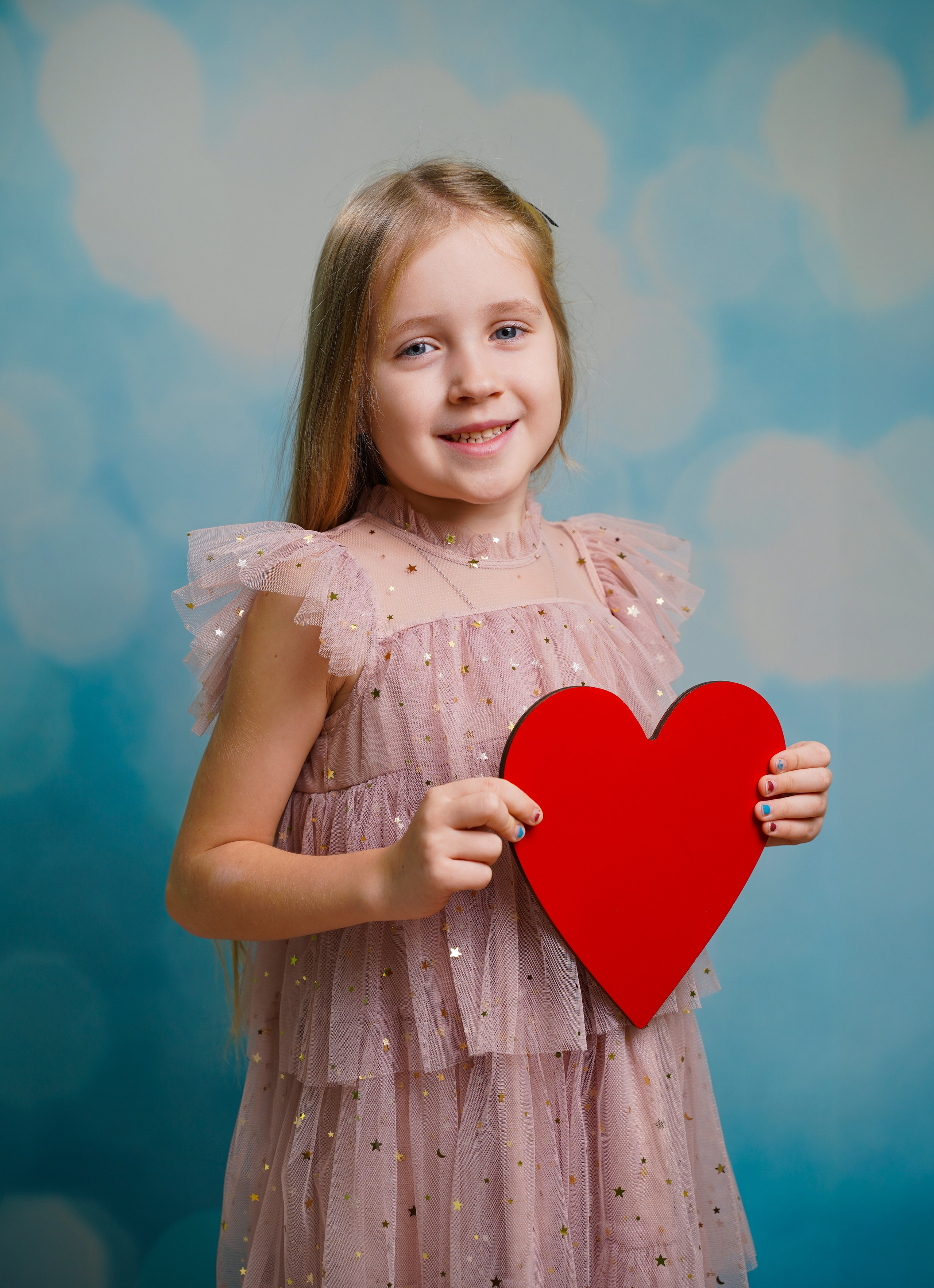 Выпускные альбомы для детских садов в Красноярске от AlbomKras 🎀🍀. AlbomKras -выпускные альбомы Красноярска с авторским дизайном и качественной фотосъемкой! ⭐⭐⭐⭐⭐ 5.0