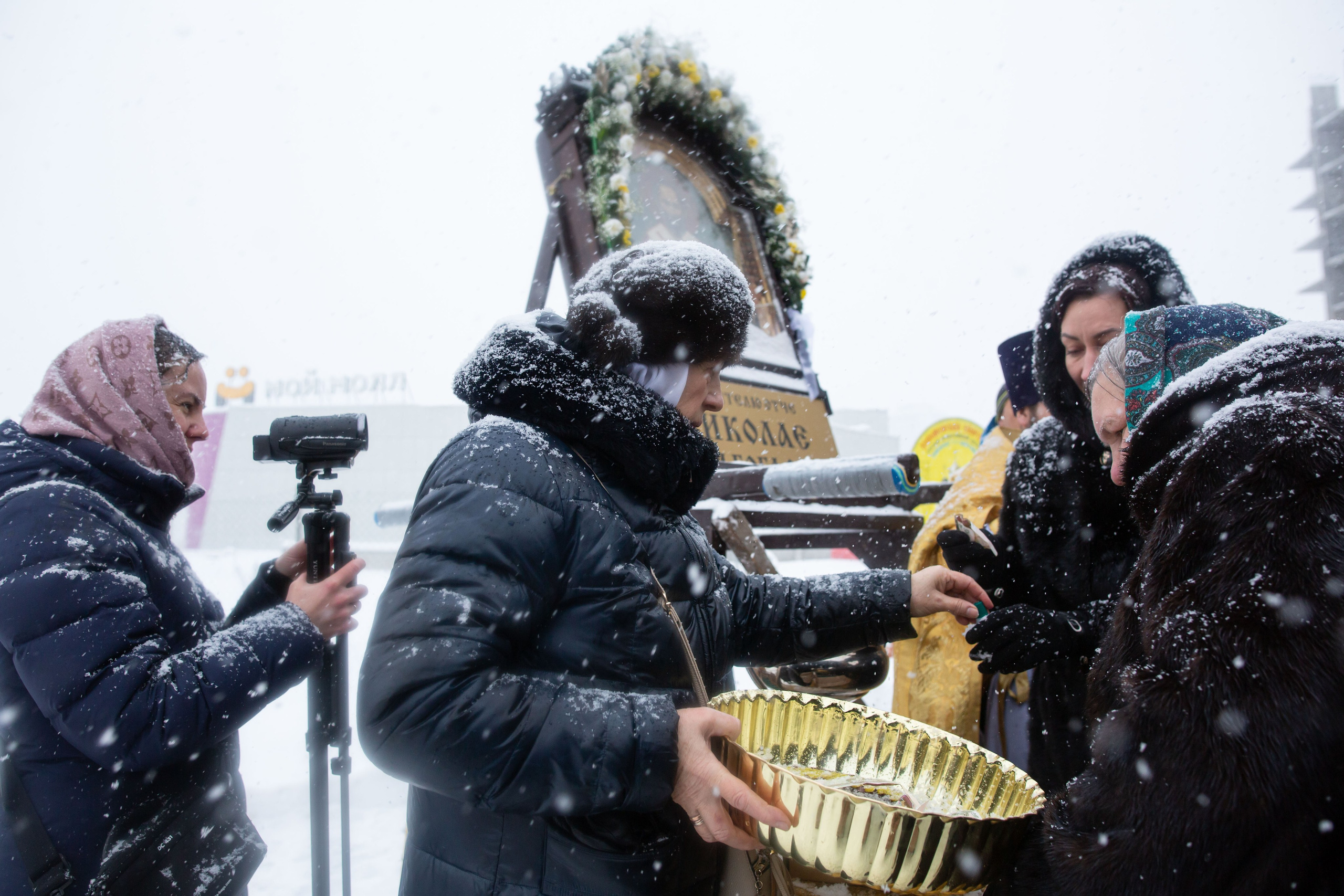 Крестный ход по д. Островцы Раменского городского округа. Семейный и детский фотограф Анна Петракова
