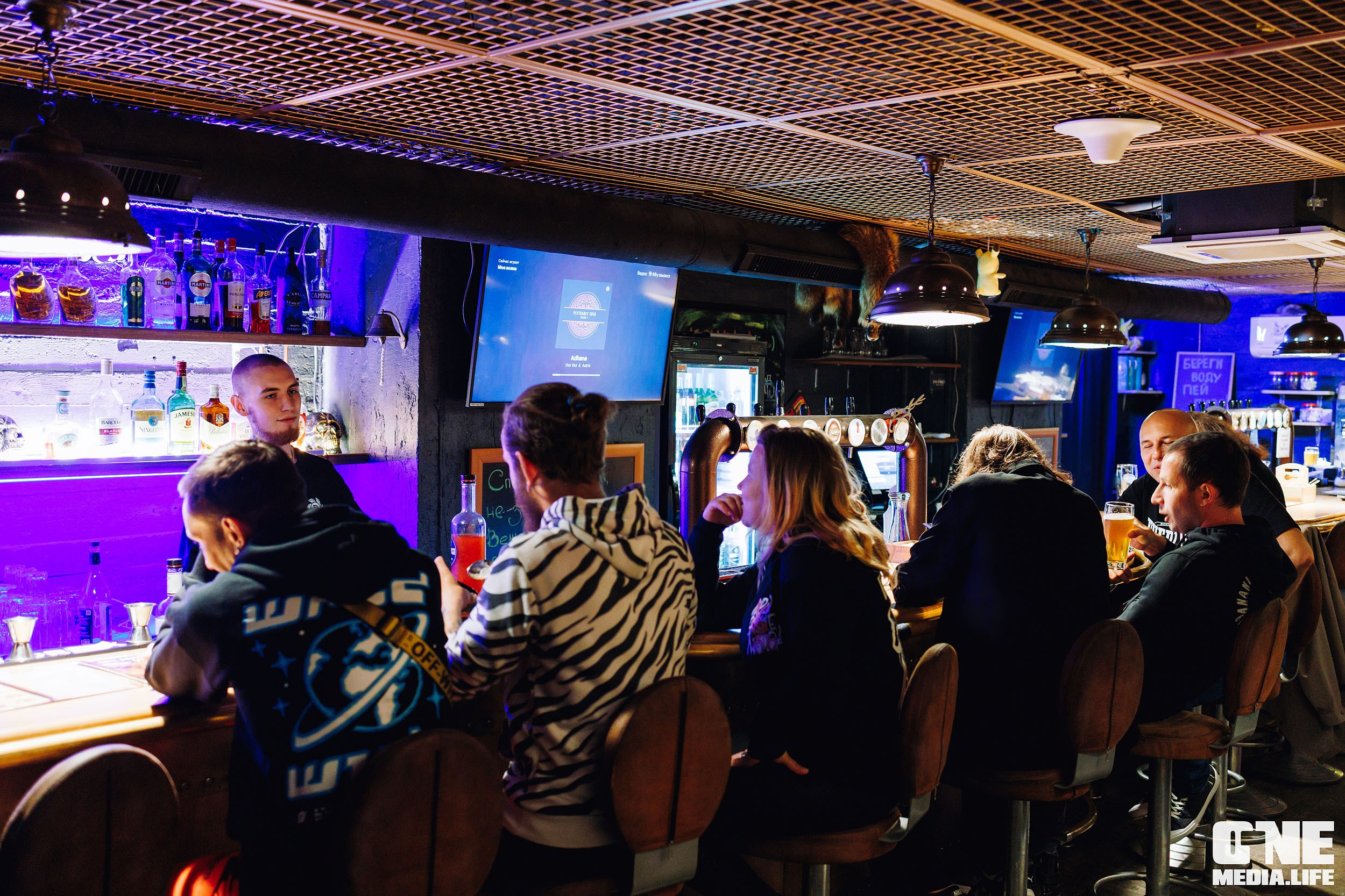 Фоторепортаж из бара Dreadnought. One Media Life: фоторепортажи, фотоотчеты с мероприятий и заведений