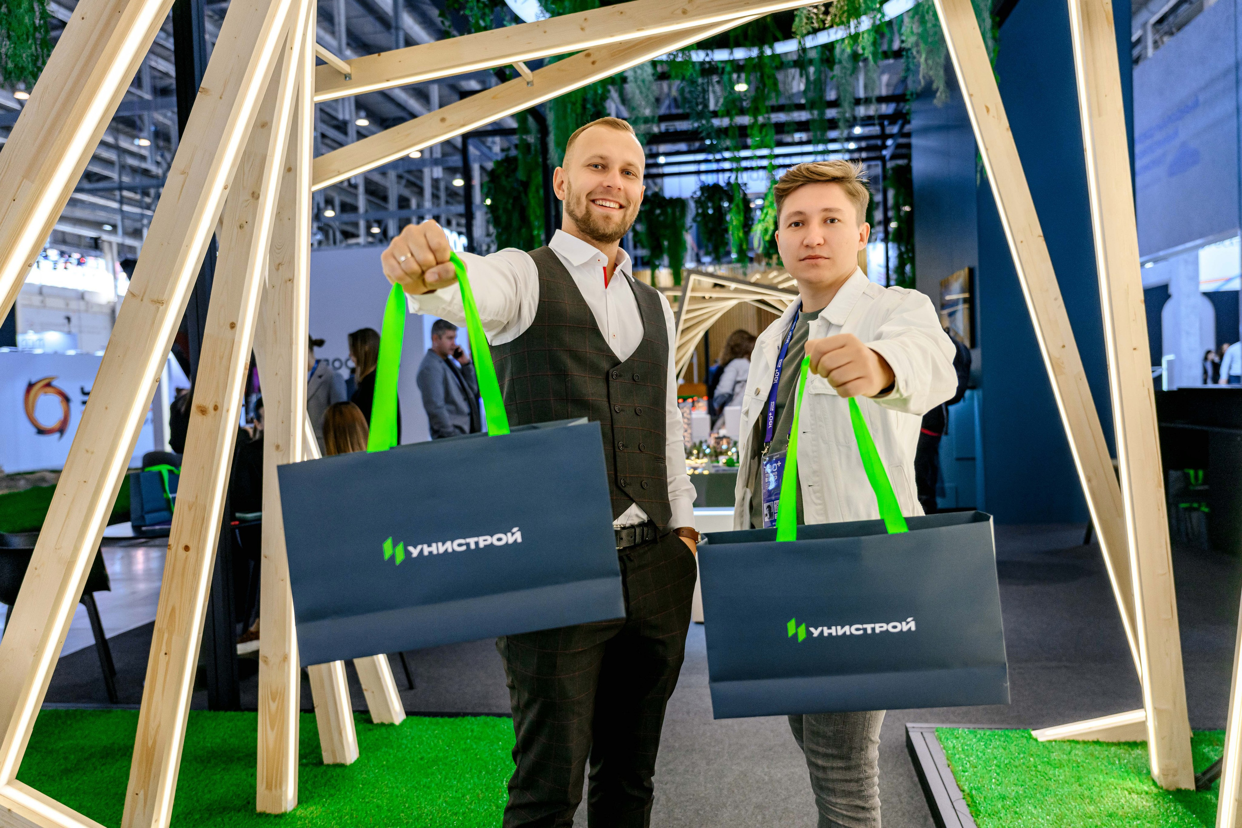 УНИСТРОЙ. Максим Комаров — Профессиональный фотограф