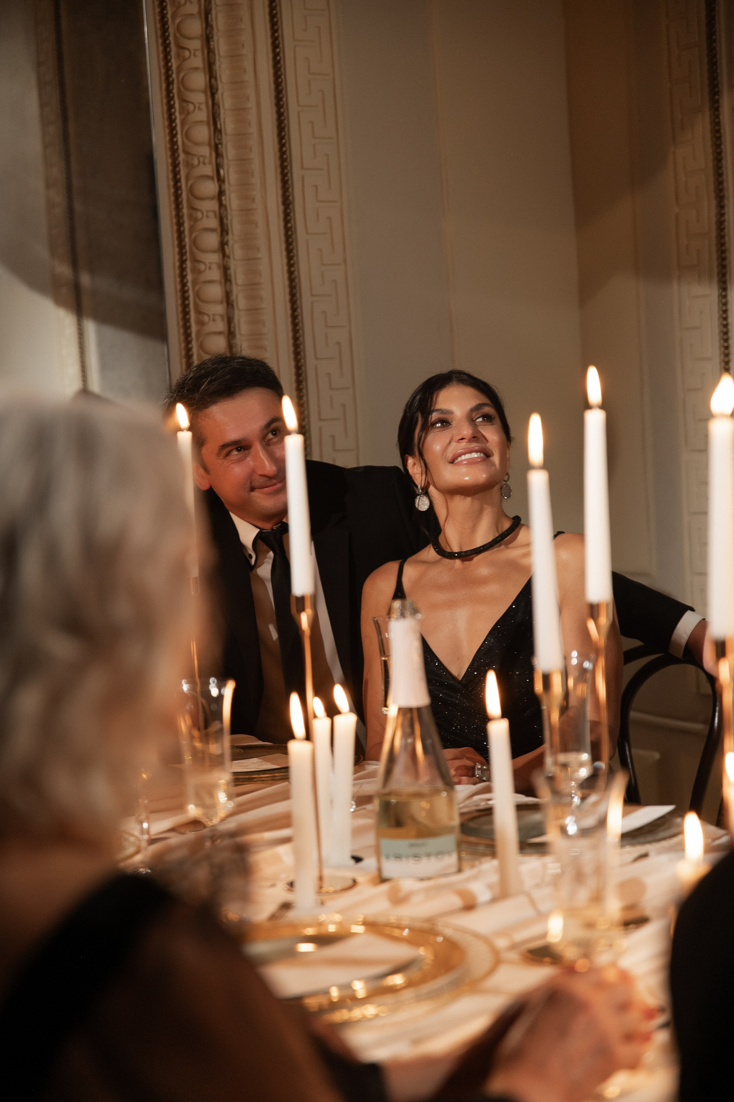 Камерный свадебный ужин при свечах в старинном особняке в фотостудии 21. Kult. Ярослава Ерина — свадебный фотограф в Москве