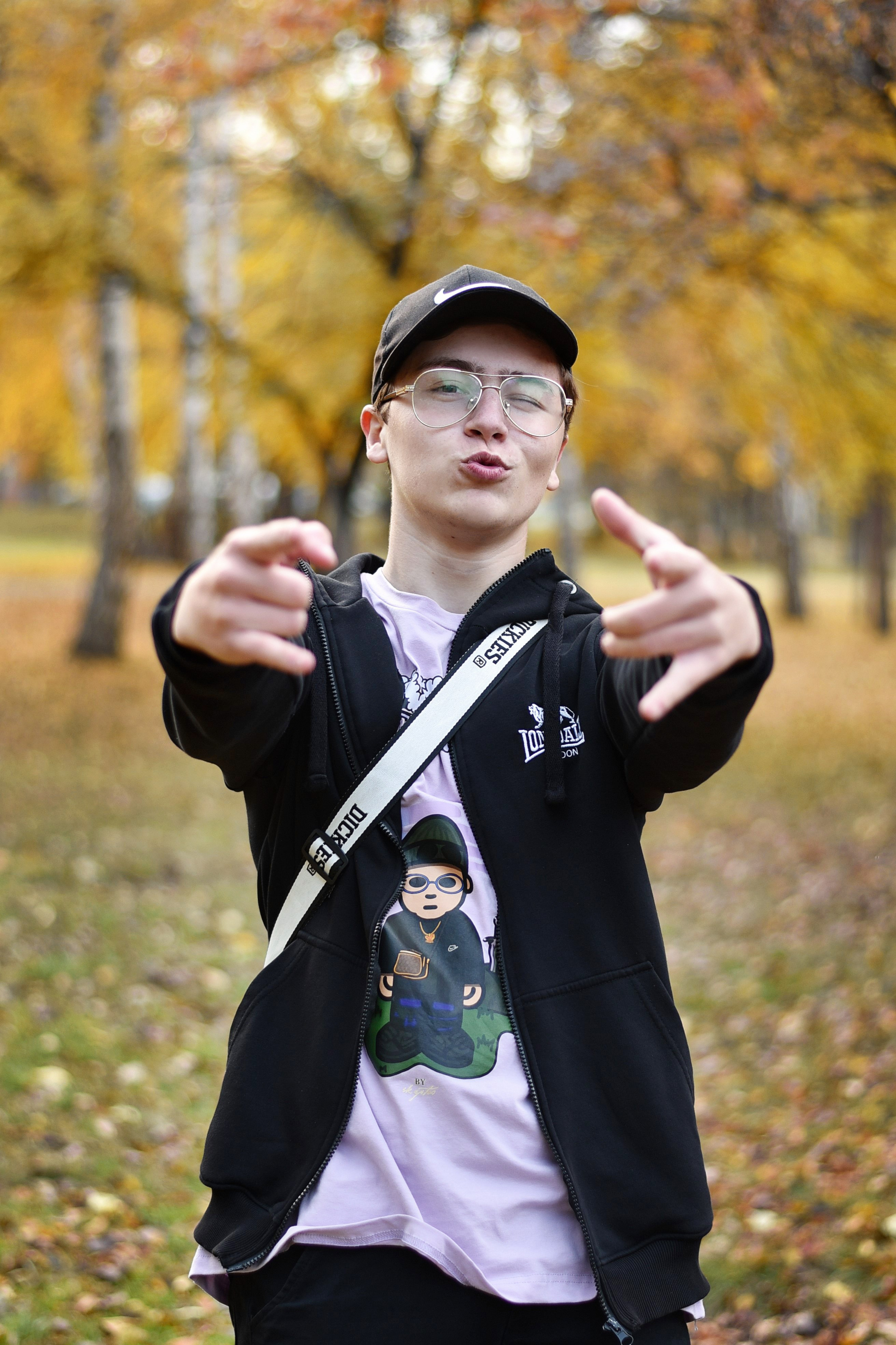 ФОТОСЕССИЯ В ПАРКЕ осень. Школьный фотограф ЛАРИСА МАТВЕЕНКО