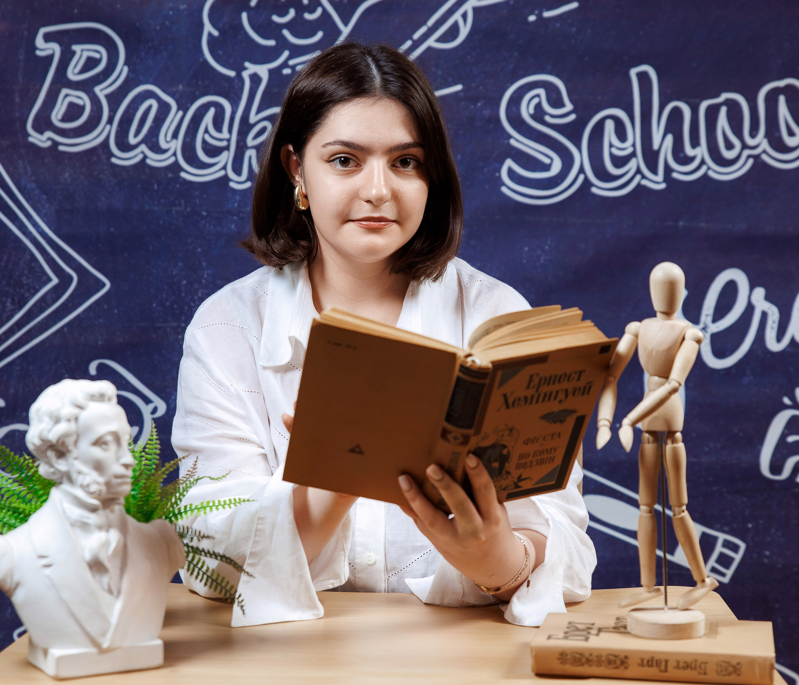 ИНТЕРЬЕРНЫЙ ФОТОФОН. Выпускные альбомы в Донецке и ДНР. Фотограф Донецк и ДНР