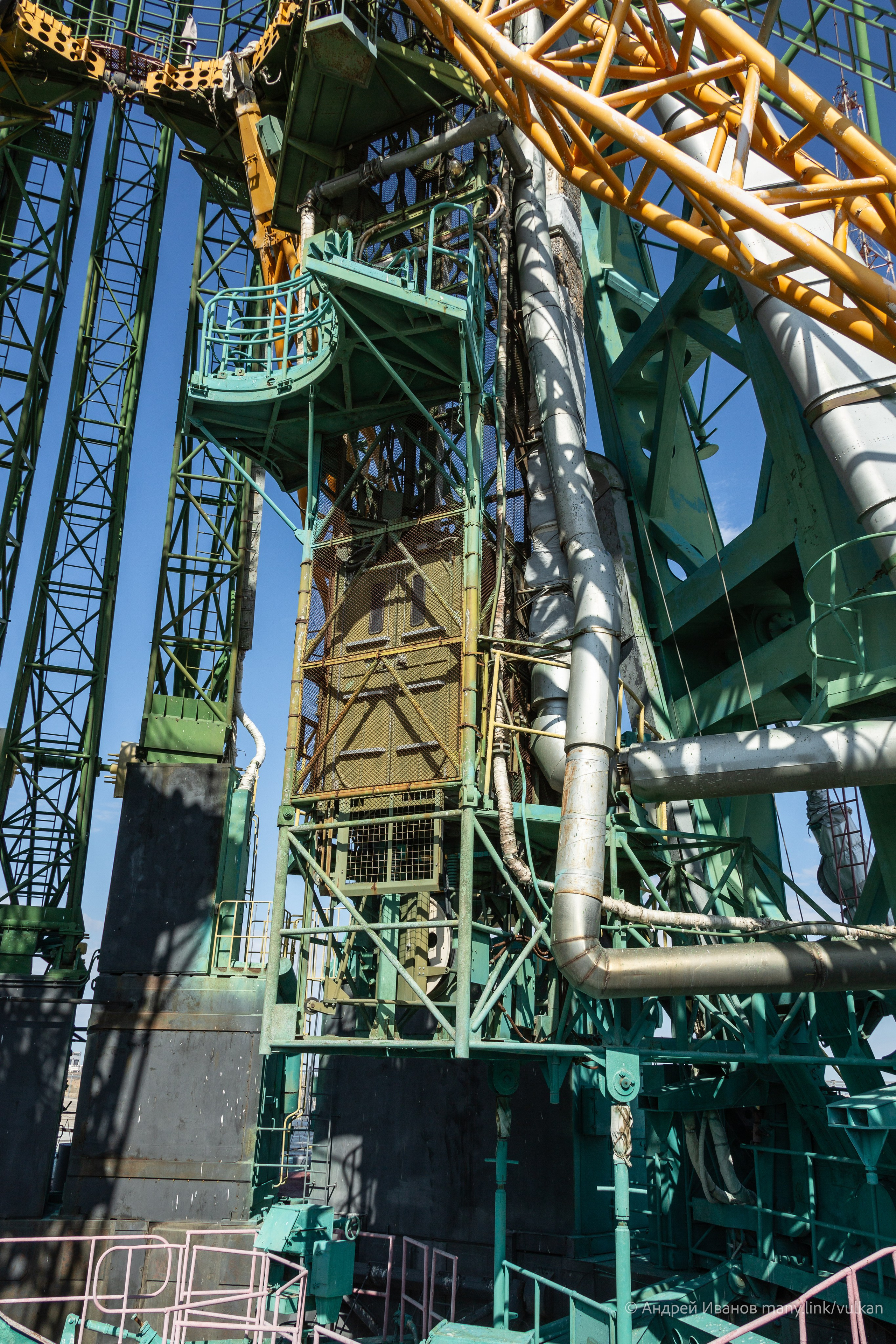 Перелёт на Байконур в 2026 г на самолётах АОН. Фотоальбом показывающий увлекательный мир авиации и мир медведей Андрея Иванова