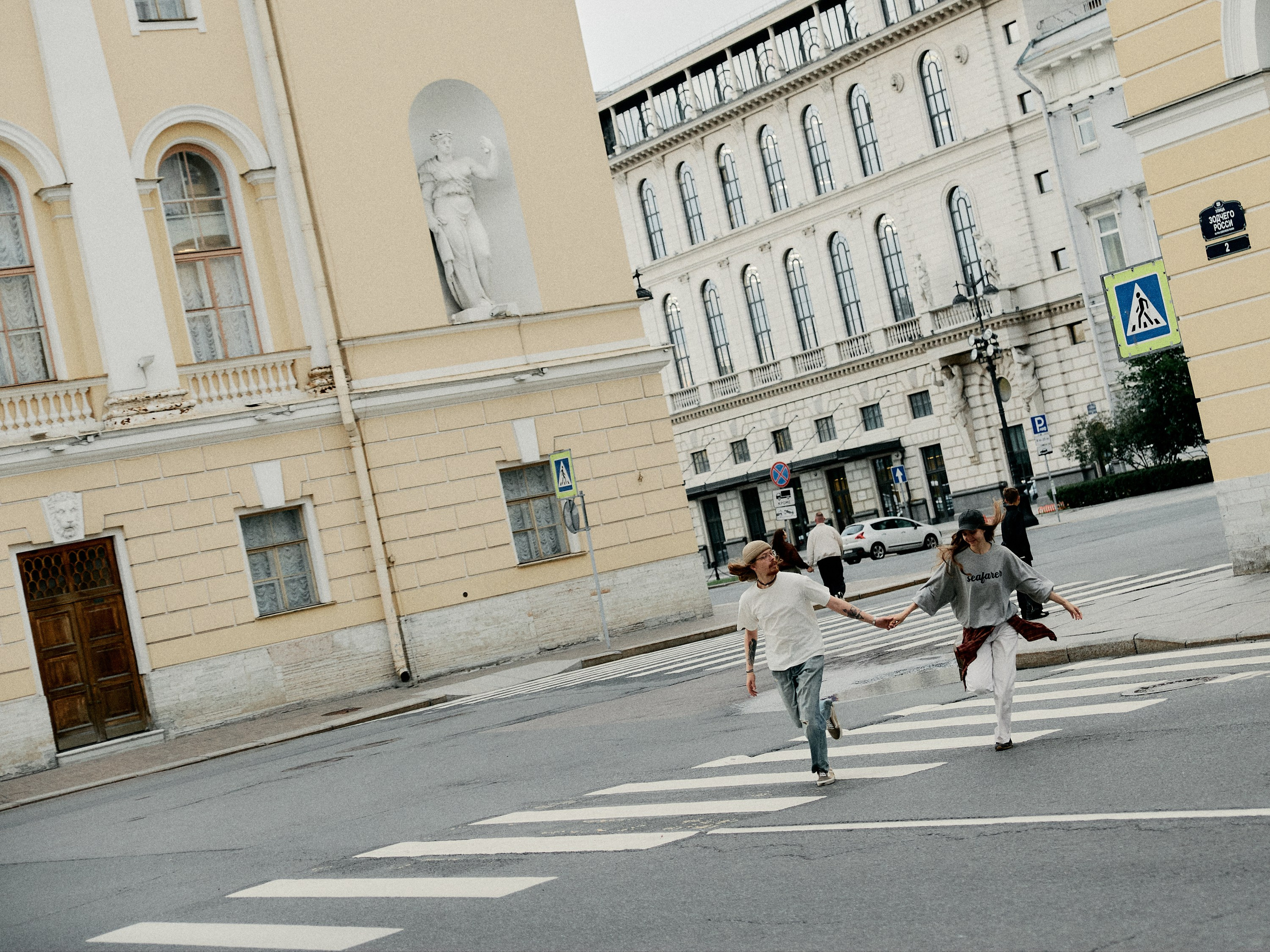Фотосвидание на Фонтанке. Свадебный фотограф в Казани и Санкт-Петербурге Евгения Есенина