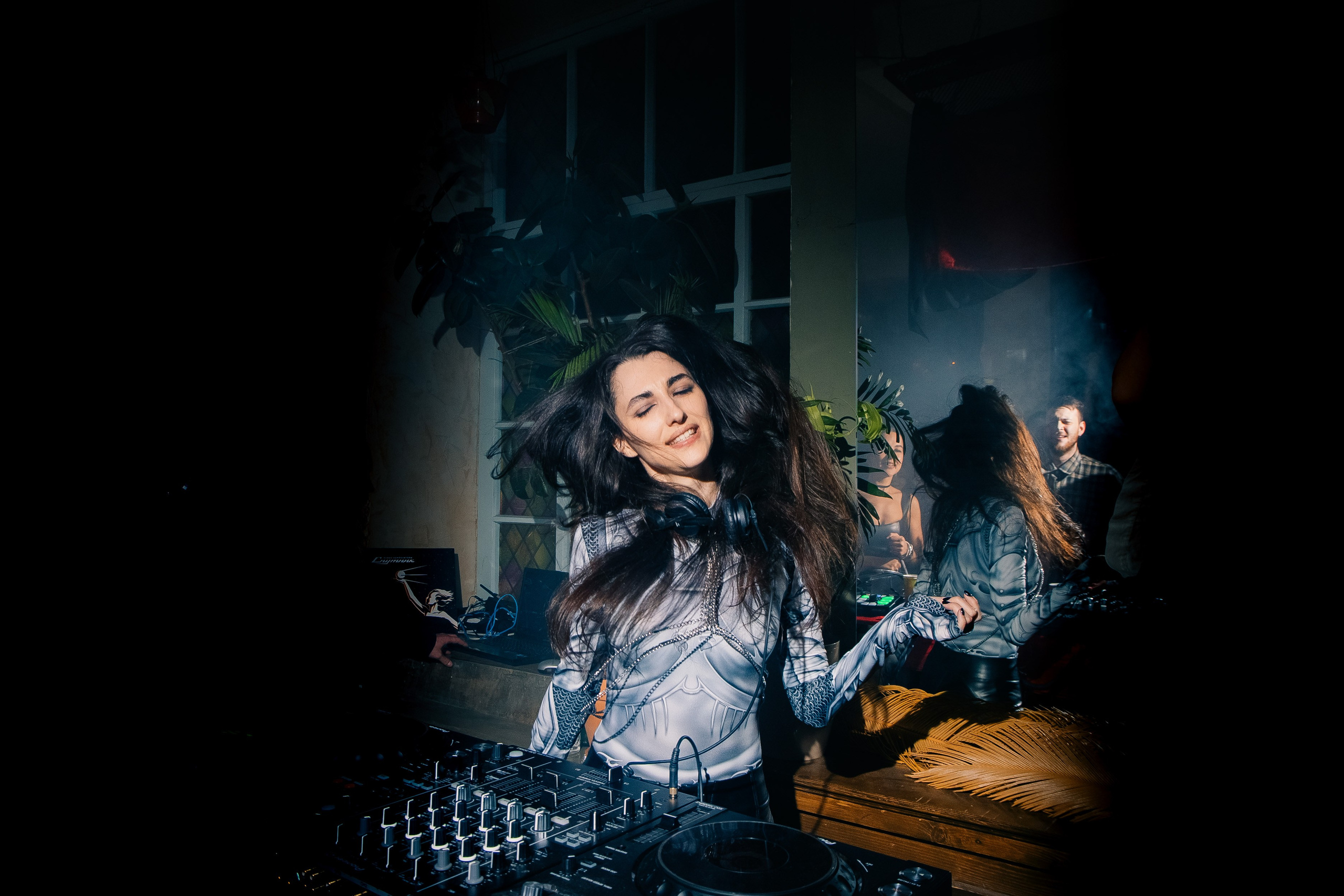 Тусовки. Фотограф Егор Огородов