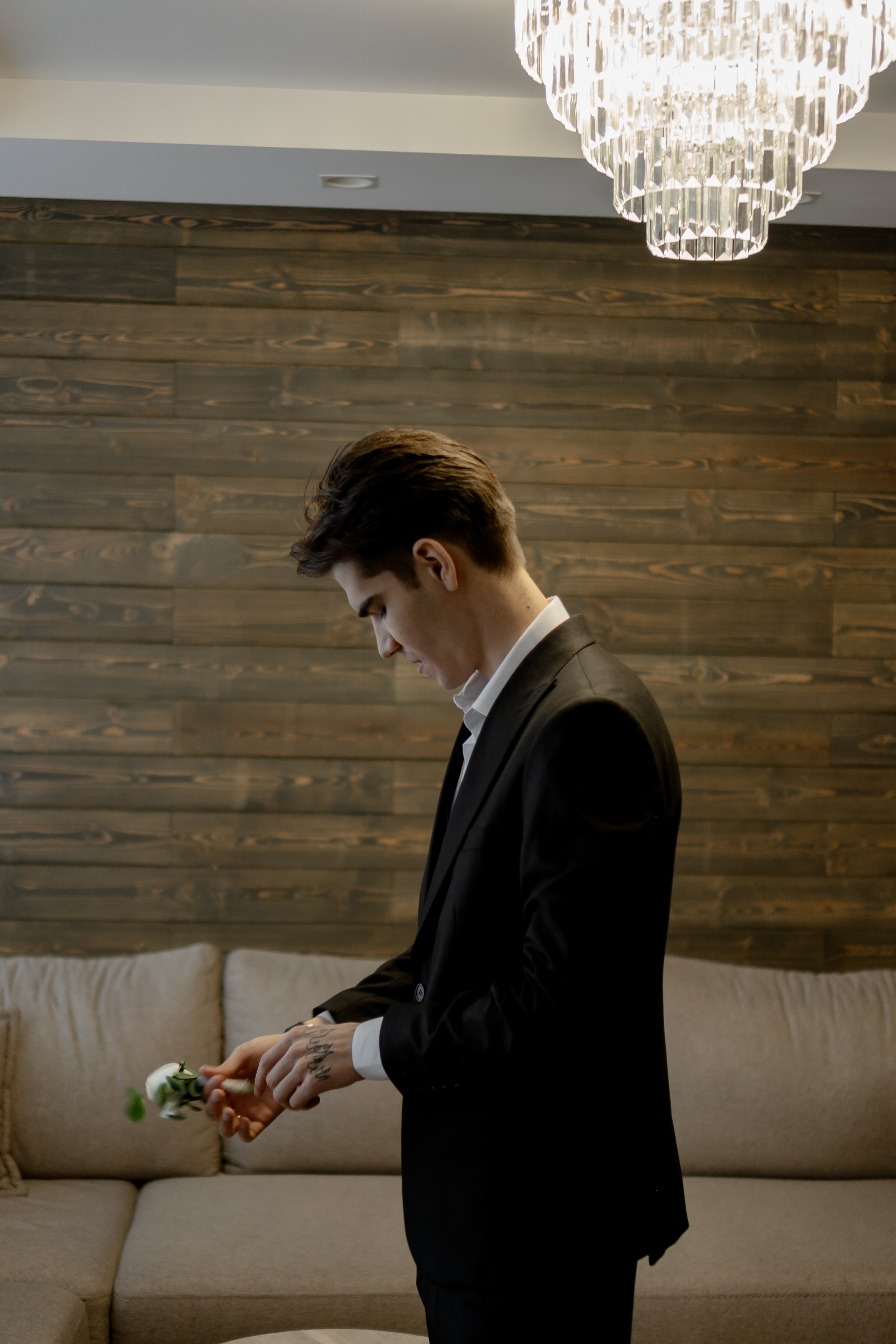 СВАДЕБНАЯ СЬЕМКА СБОРОВ В ОТЕЛЕ И ВЫЕЗД НА ЦЕРЕМОНИЮ (СНЯТО В СИБИРЕ В НИЖНЕВАРТОВСКЕ). Профессиональный фотограф, Санкт-Петербург — Виктория Богомолова