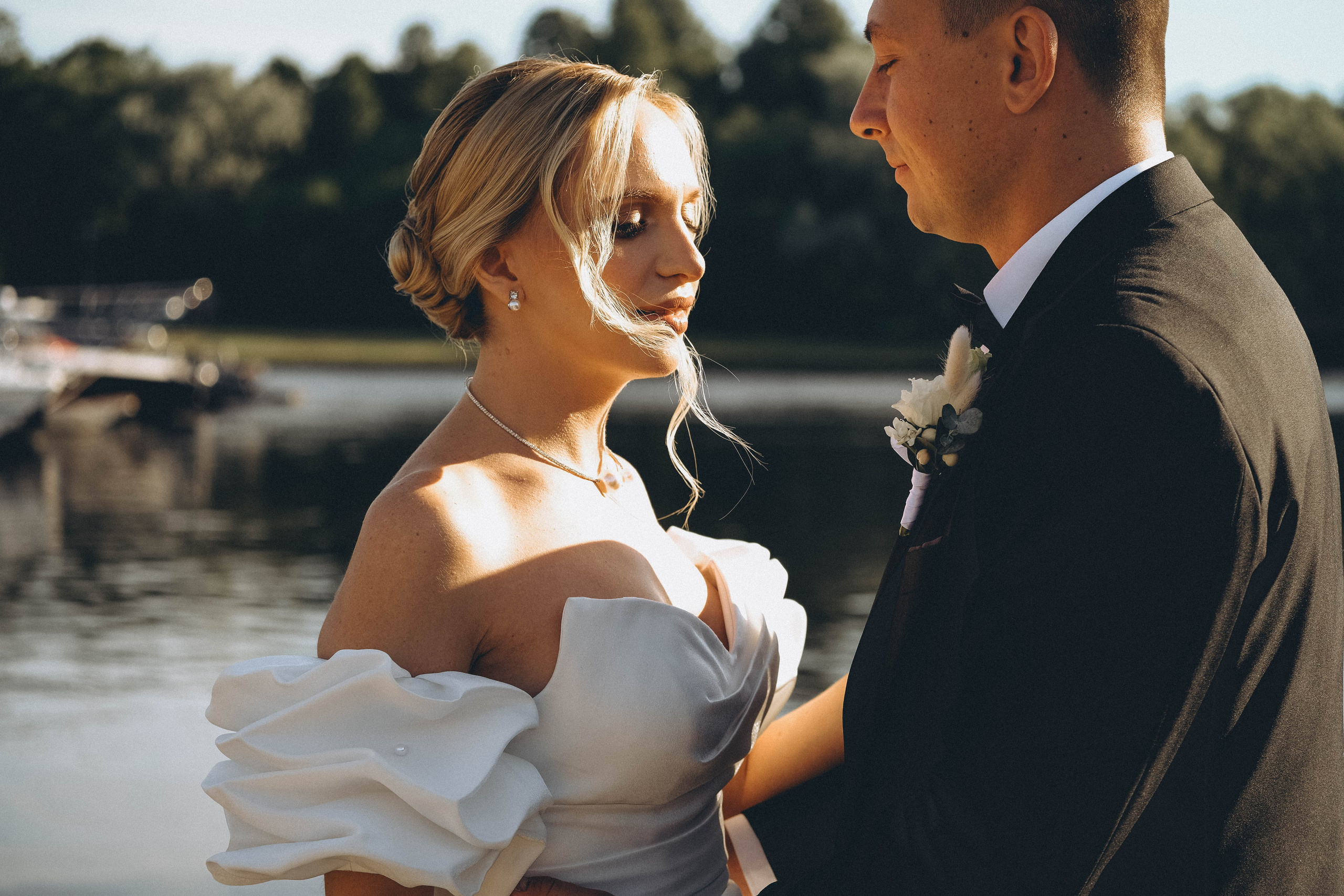 СВАДЕБГНАЯ ПРОГУЛКА ПО КАНАЛ САНКТ-ПЕТЕРБУРГА НА КАТЕРЕ. Профессиональный фотограф, Санкт-Петербург — Виктория Богомолова