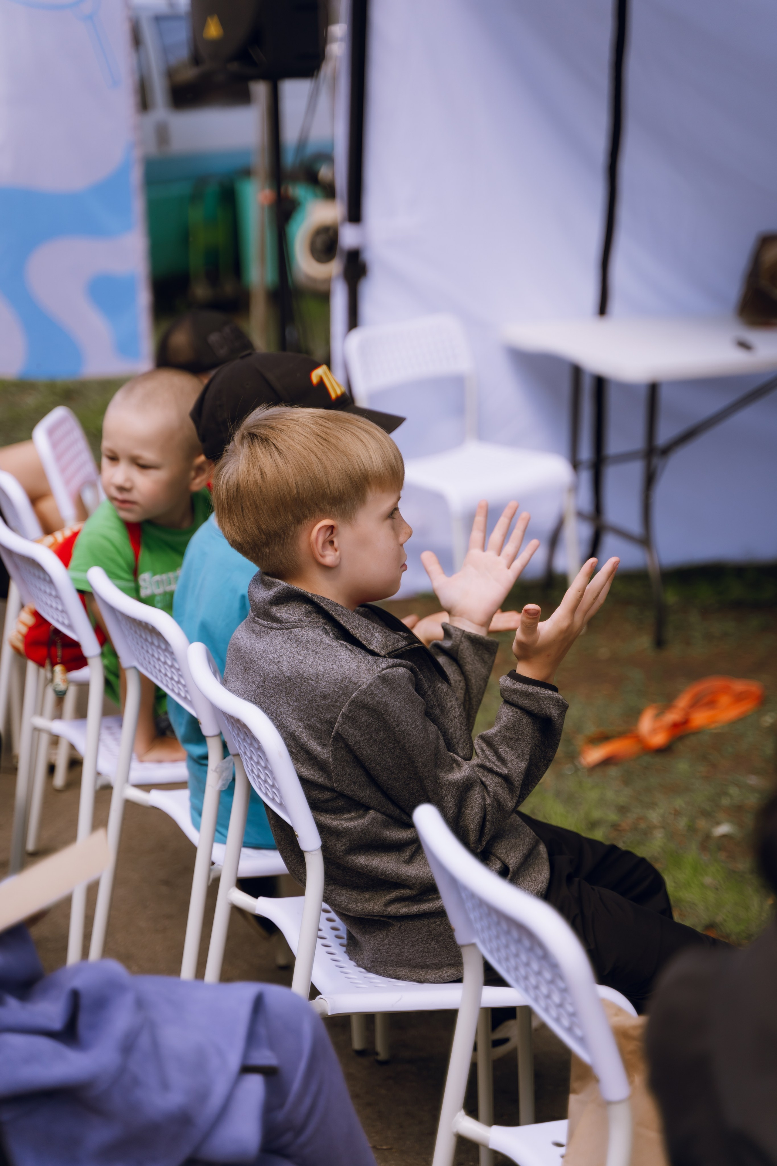 Площадка фестиваля «Мампус и его друзья» в Лесопарке 2025. Фотограф Надежда Погребняк | Рязань | Москва