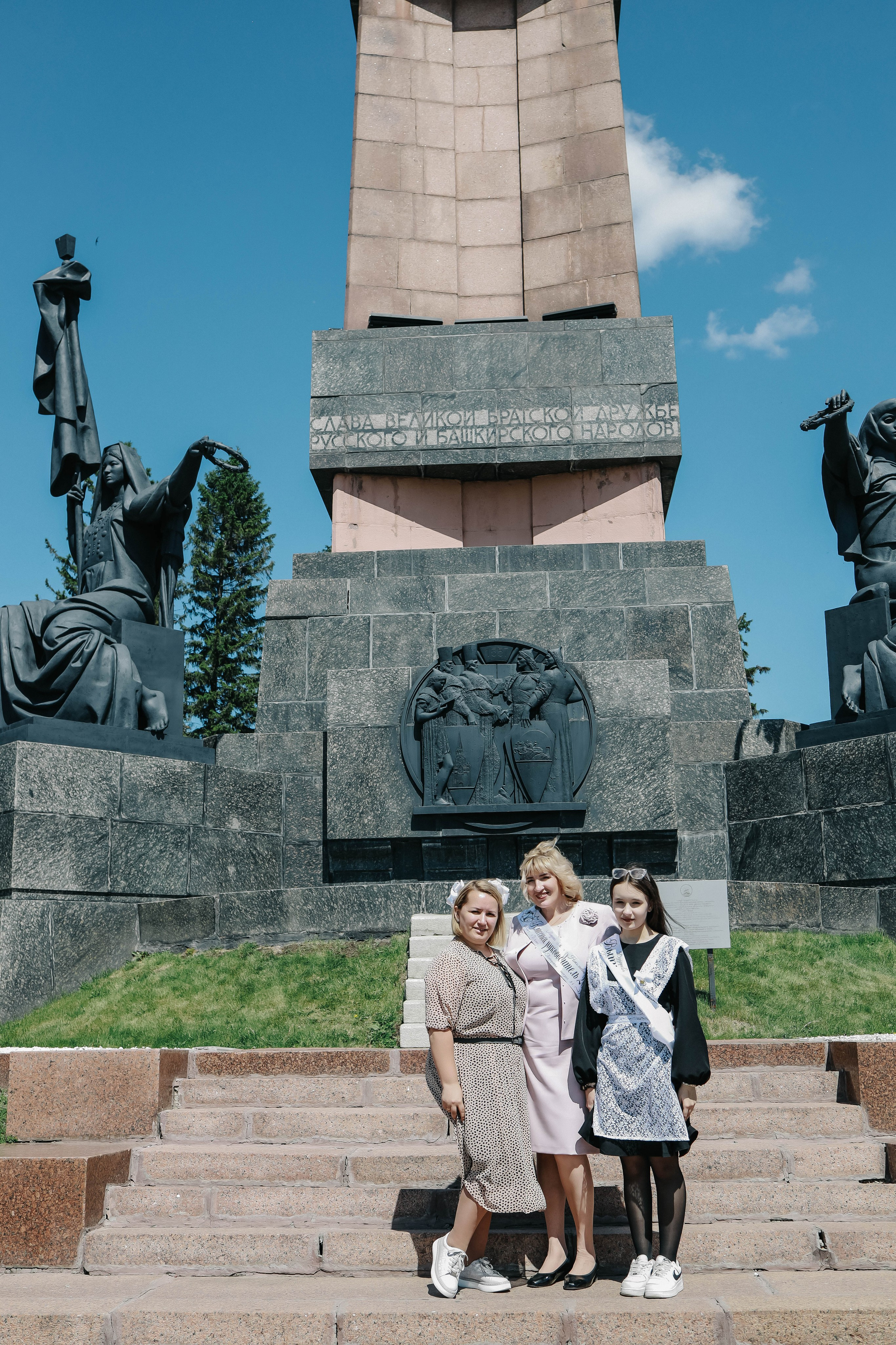 Выпускной. Гимназия 84. Иванова Ирина Свадебный и семейный фотограф г. Уфа