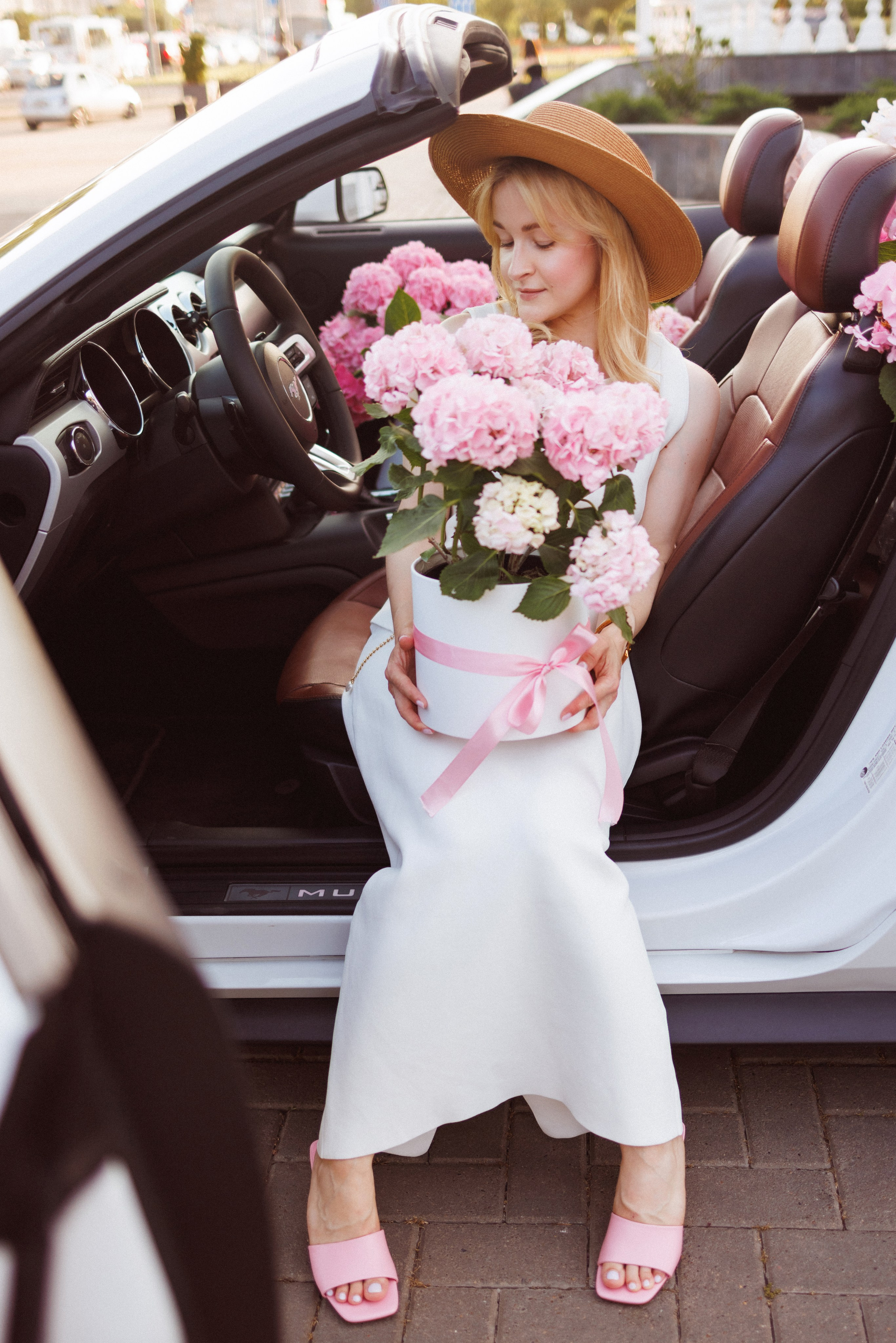 Фотосессия с Кабриолетом и живыми цветами, город Краснодар. Семейный и детский фотограф в Краснодаре Анна Трашкова