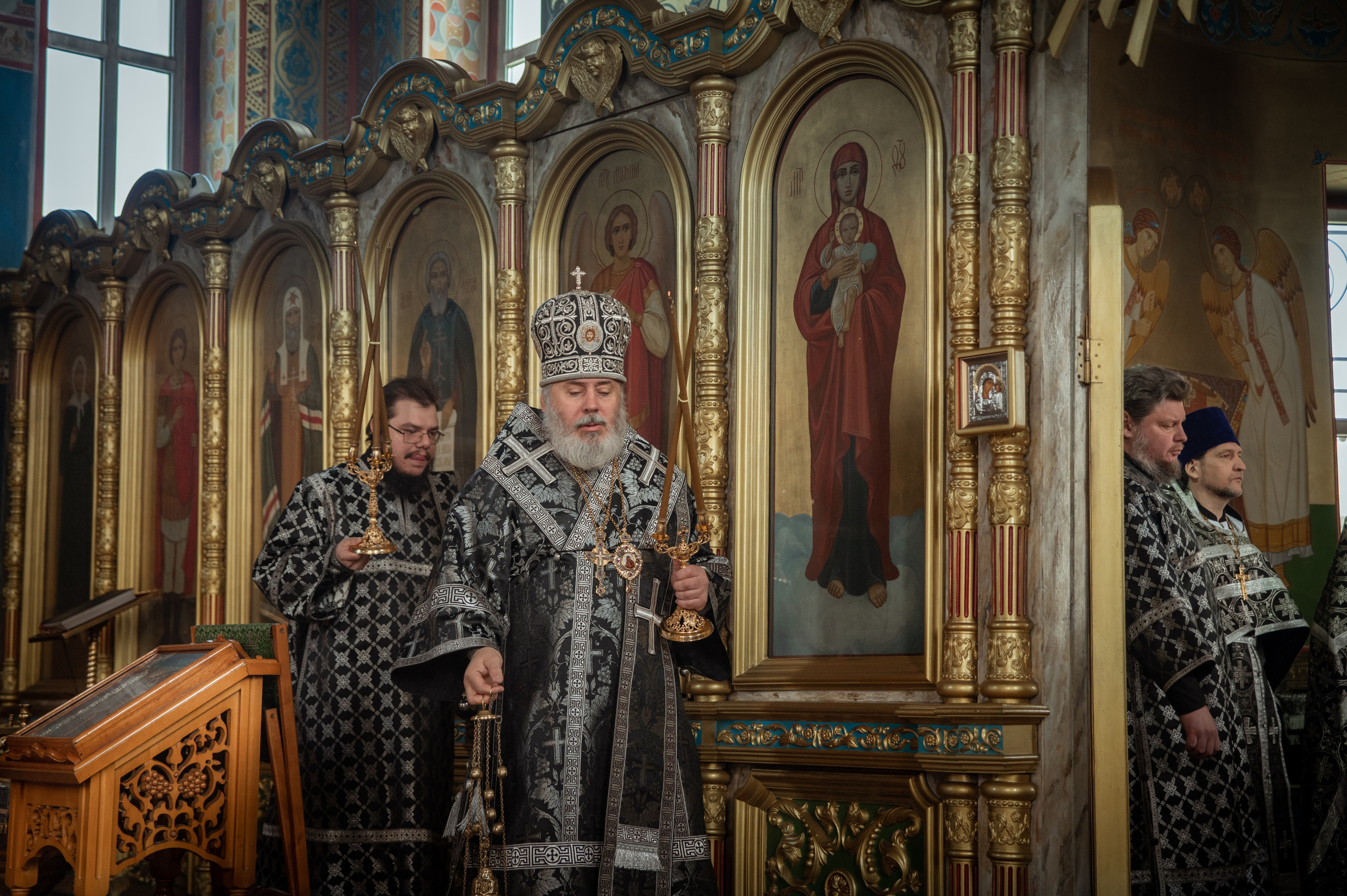 Преждеосвящение Даров. Храм Серафима Саровского. Церковный, семейный и репортажный фотограф Волгоград, Волжский