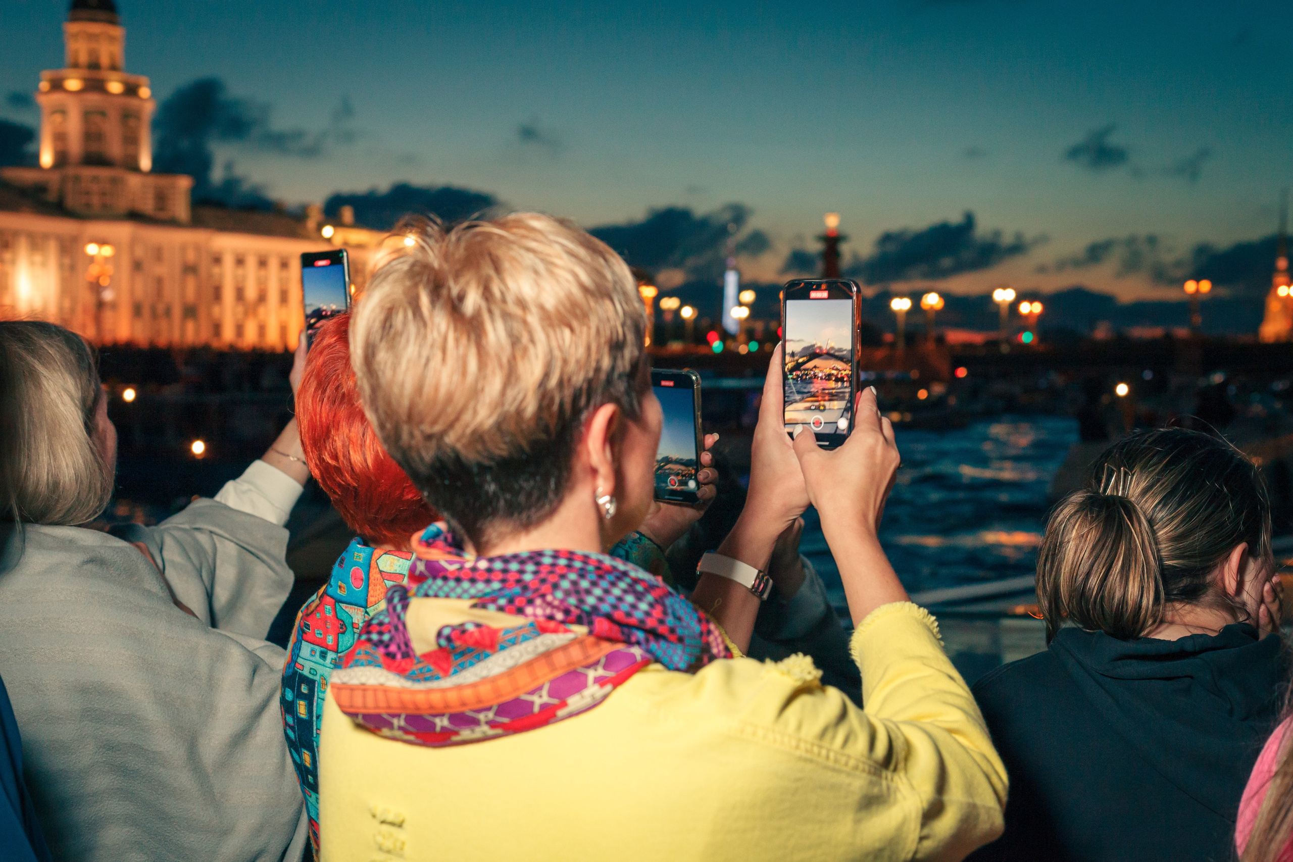 Ночь на Неве. Фотограф в Санкт — Петербурге Валерий Гаухман