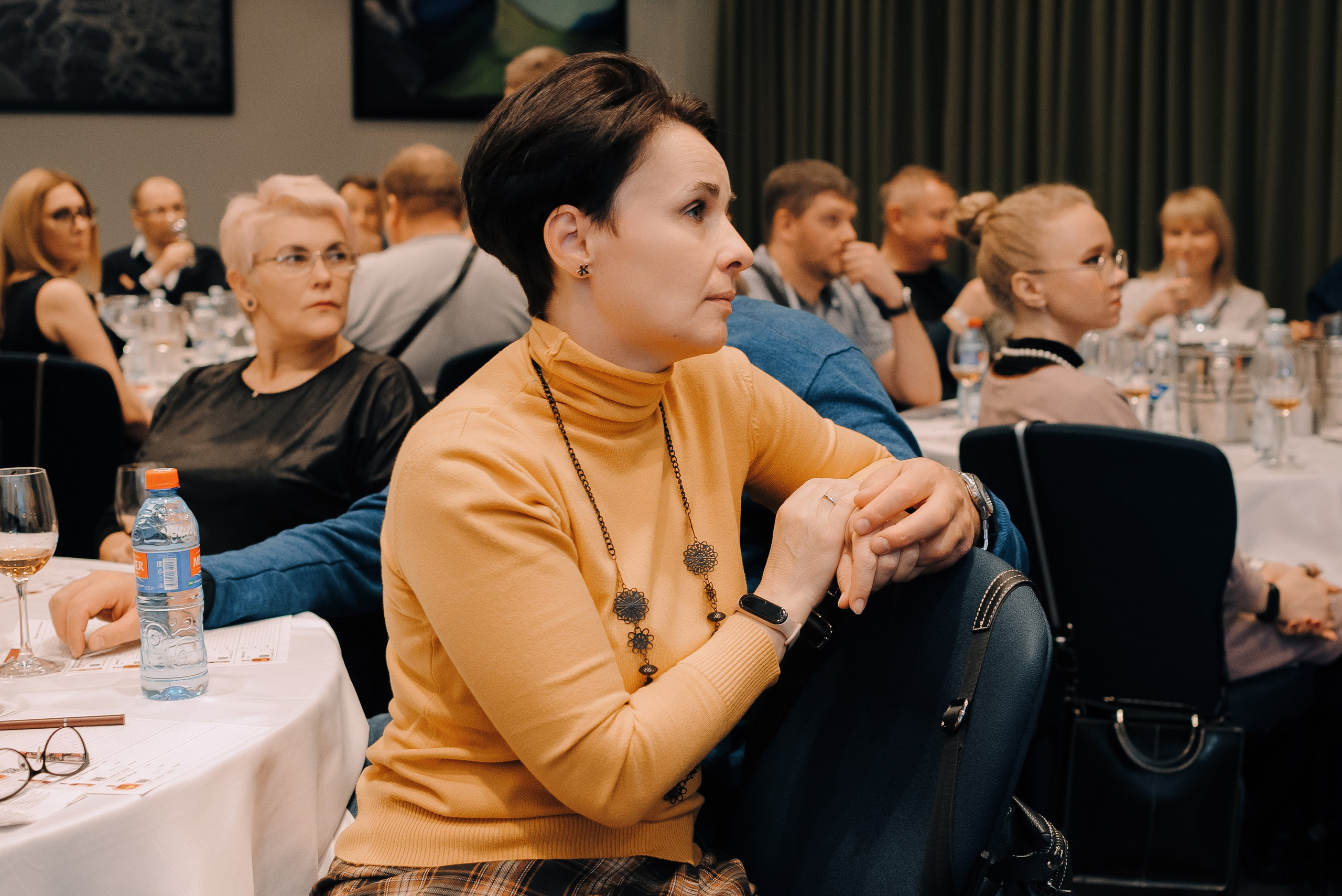 ФЕСТИВАЛЬ ВИНА И КРЕПКИХ НАПИТКОВ МАВТ-ВИНОТЕКА. Репортажный фотограф Зуев Роман г. Челябинск