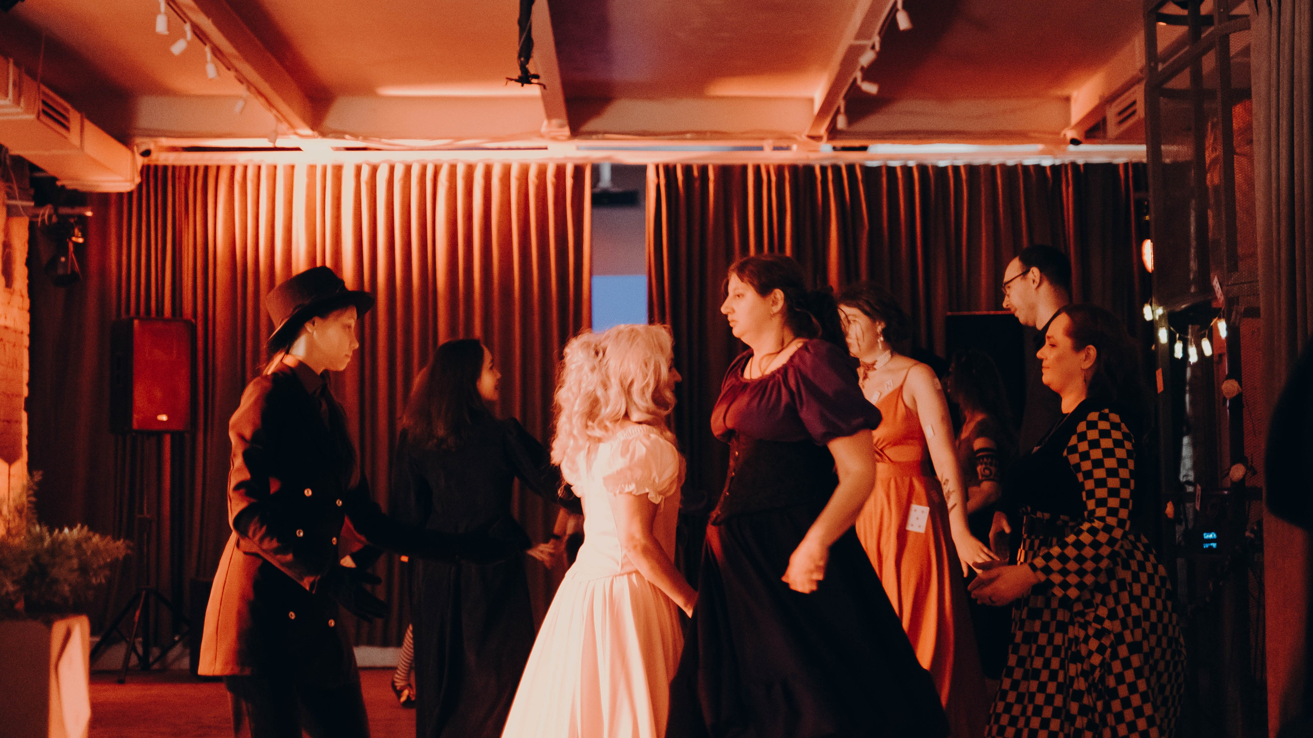 Бал «Изнанка Страны чудес». Фотограф Аннё| Москва