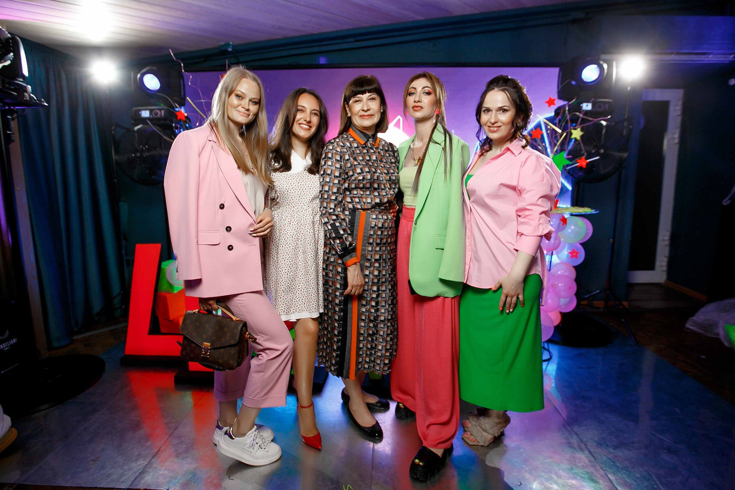 Площадка «Белый кролик». Ваш репортажный фотограф Артемий Антонов