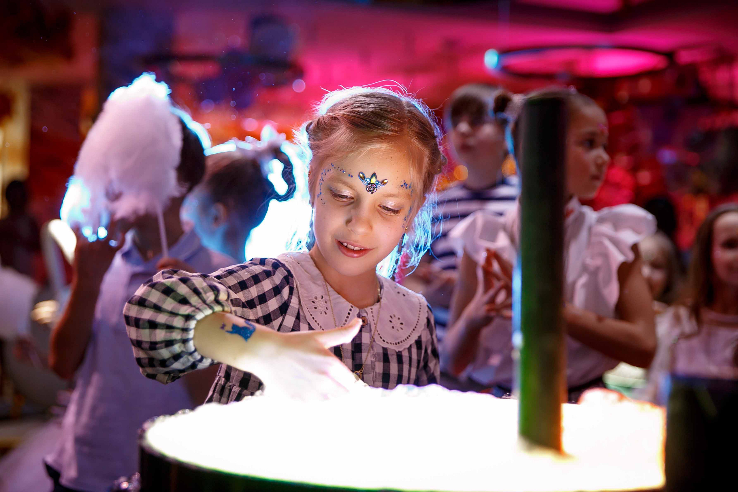 Площадка «Времена Года». Ваш репортажный фотограф Артемий Антонов