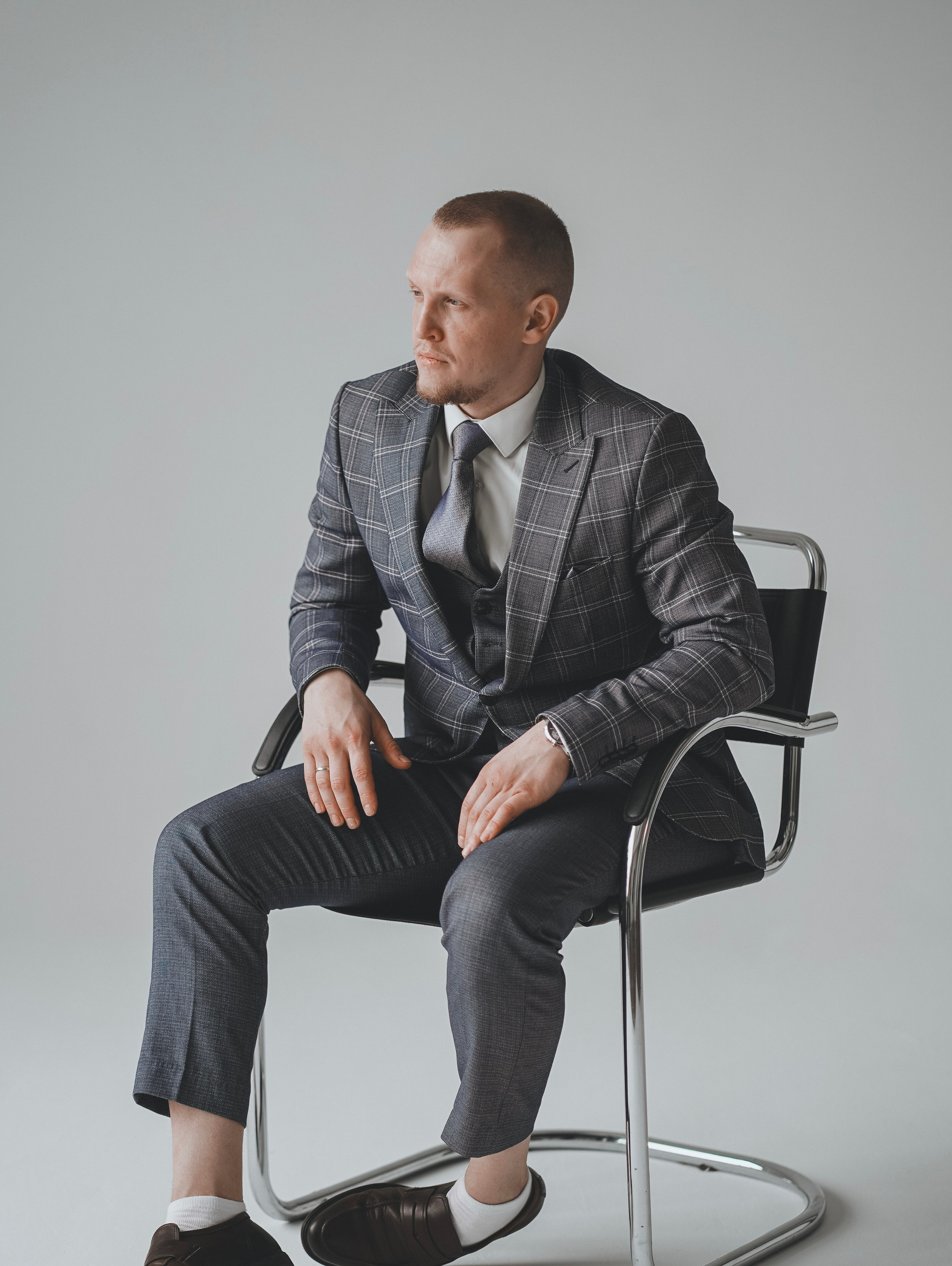 Ведущий Тимофей. Фотограф