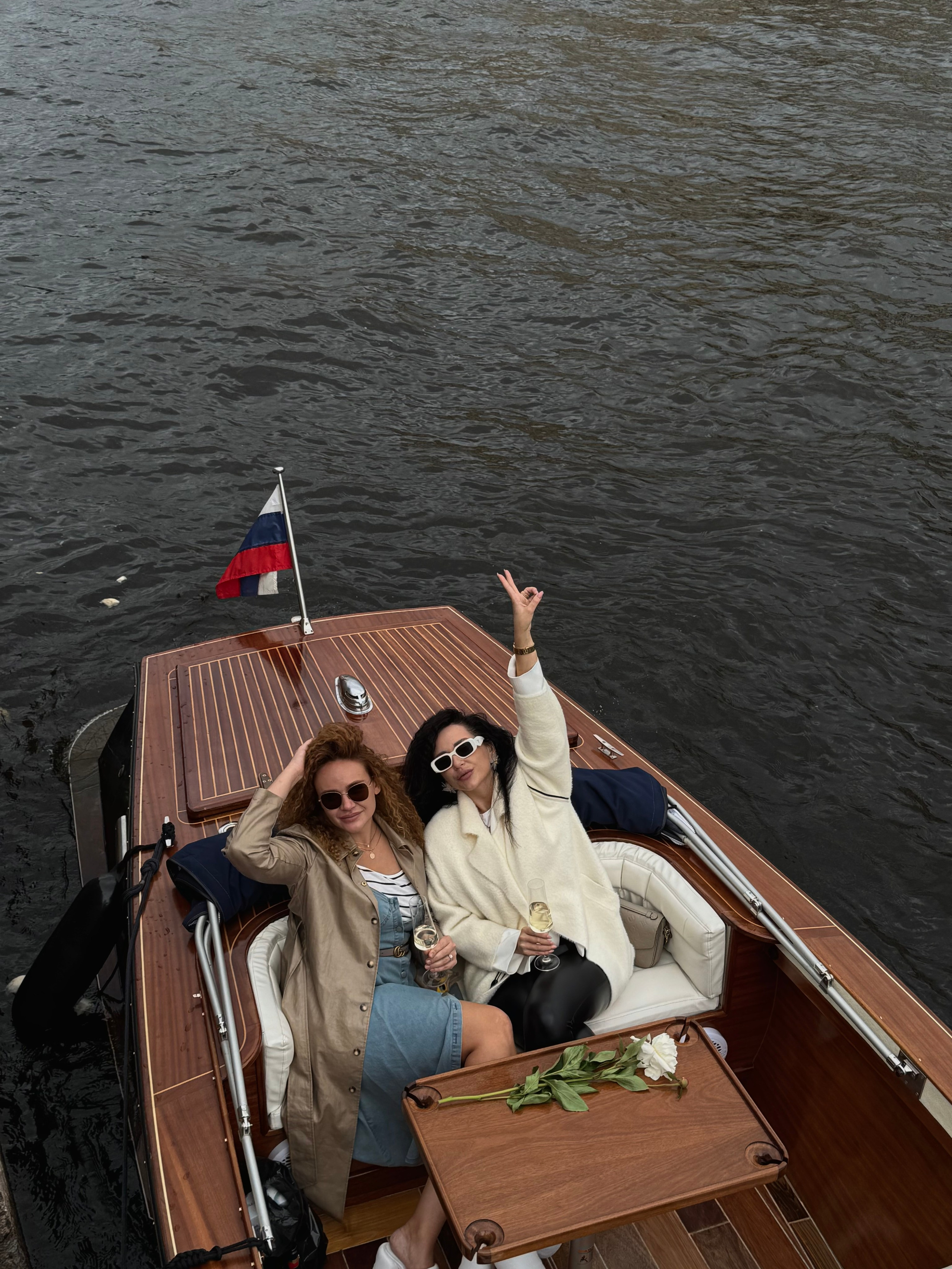 Ольга и Мария. Утонченный фотограф в Санкт-Петербурге Ксения Пелевина