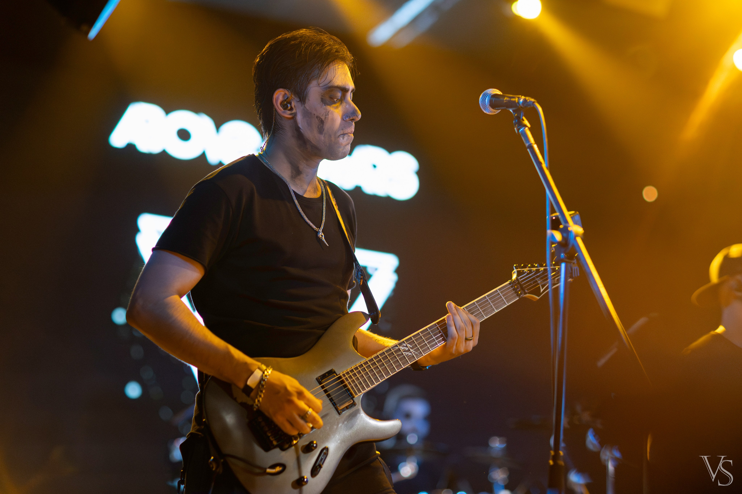 Above the stars. Проклятие Мамбо. Фотограф Виктор Степанов