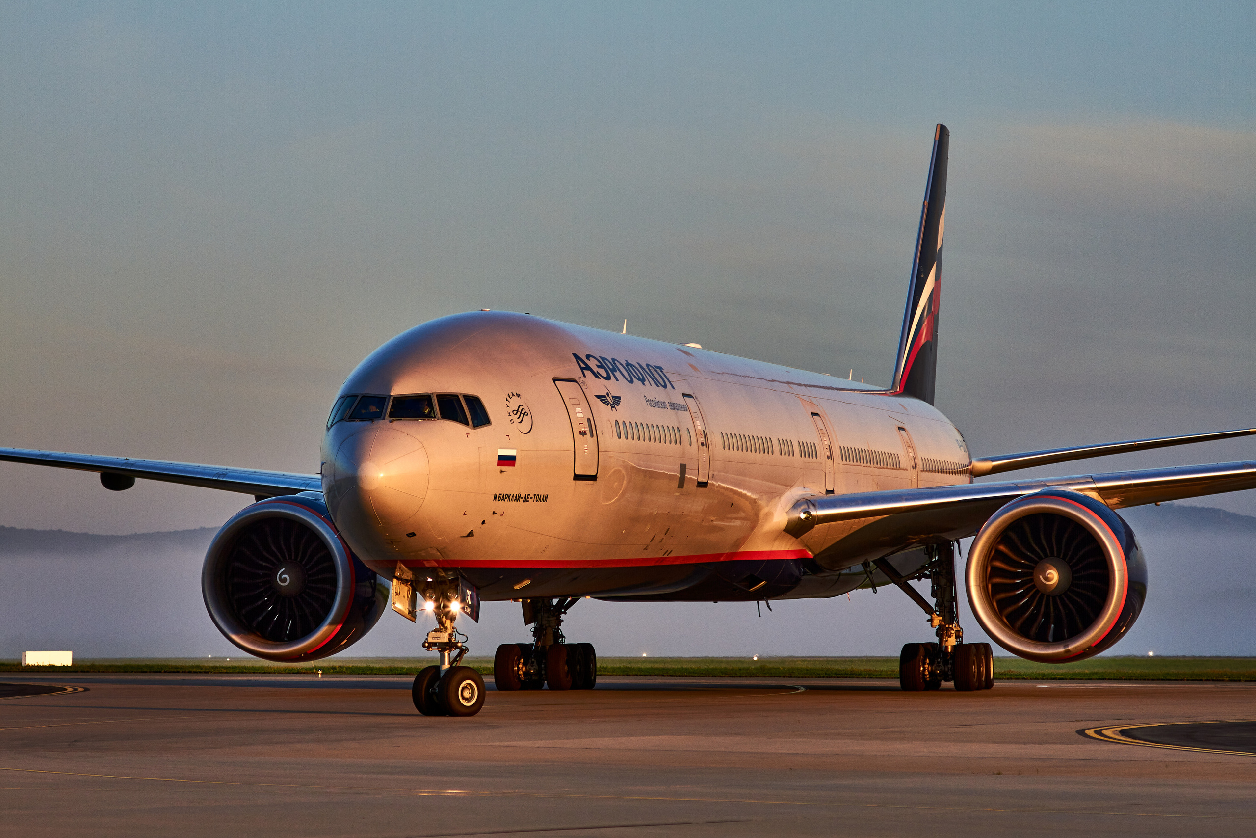 Boeing-777-300 а/к "Аэрофлот" на рулении, авиаспоттинг 2020