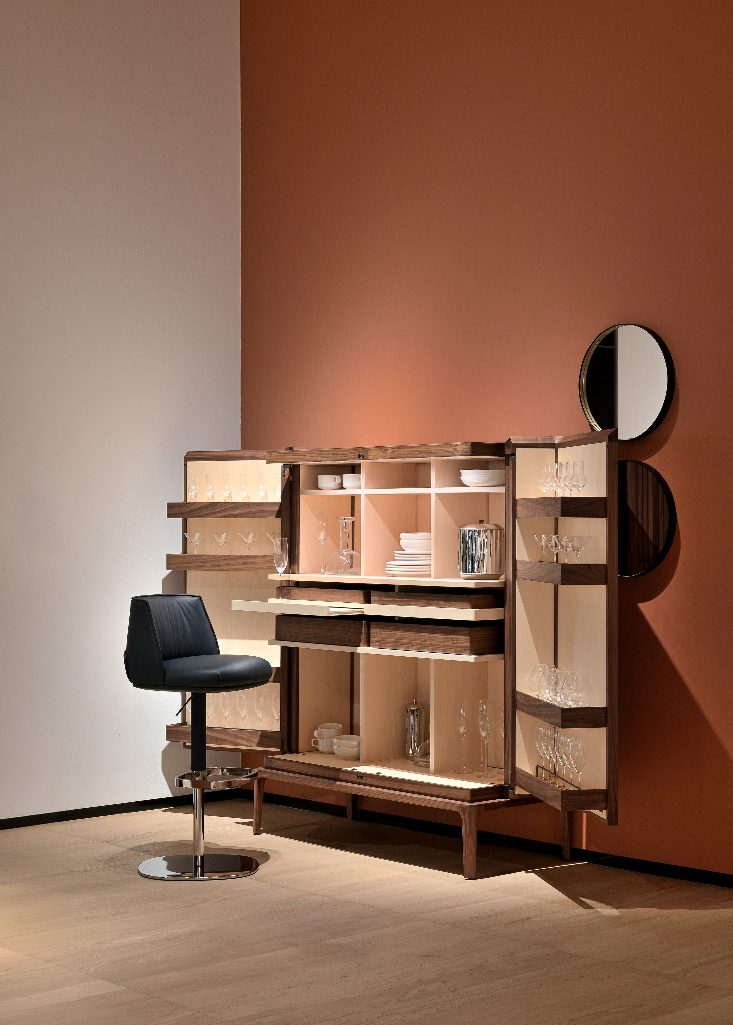 Poltrona Frau, MOE. Interior photographer in Dubai, Vitalii Grishkov