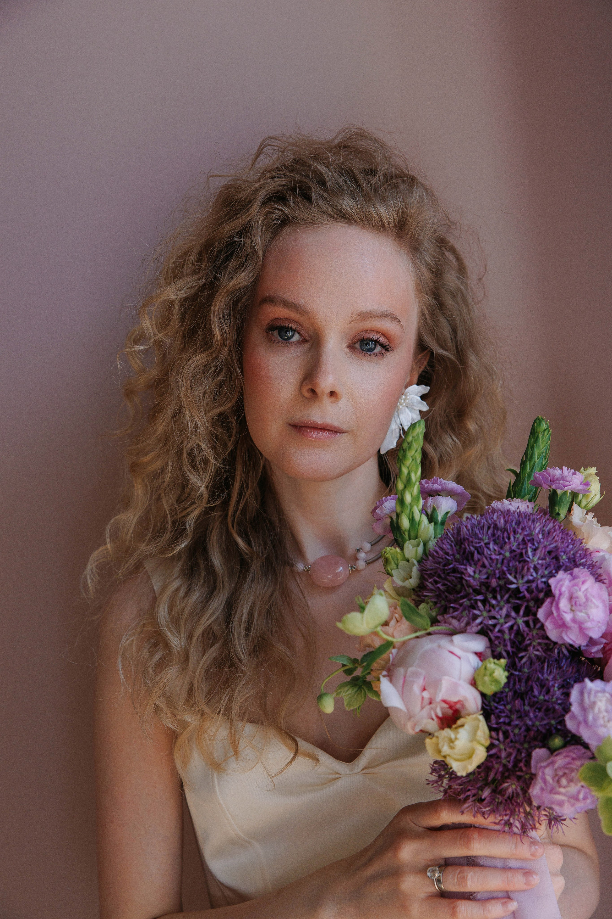 Нежная весенняя свадьба. Профессиональный фотограф в городе Уфа