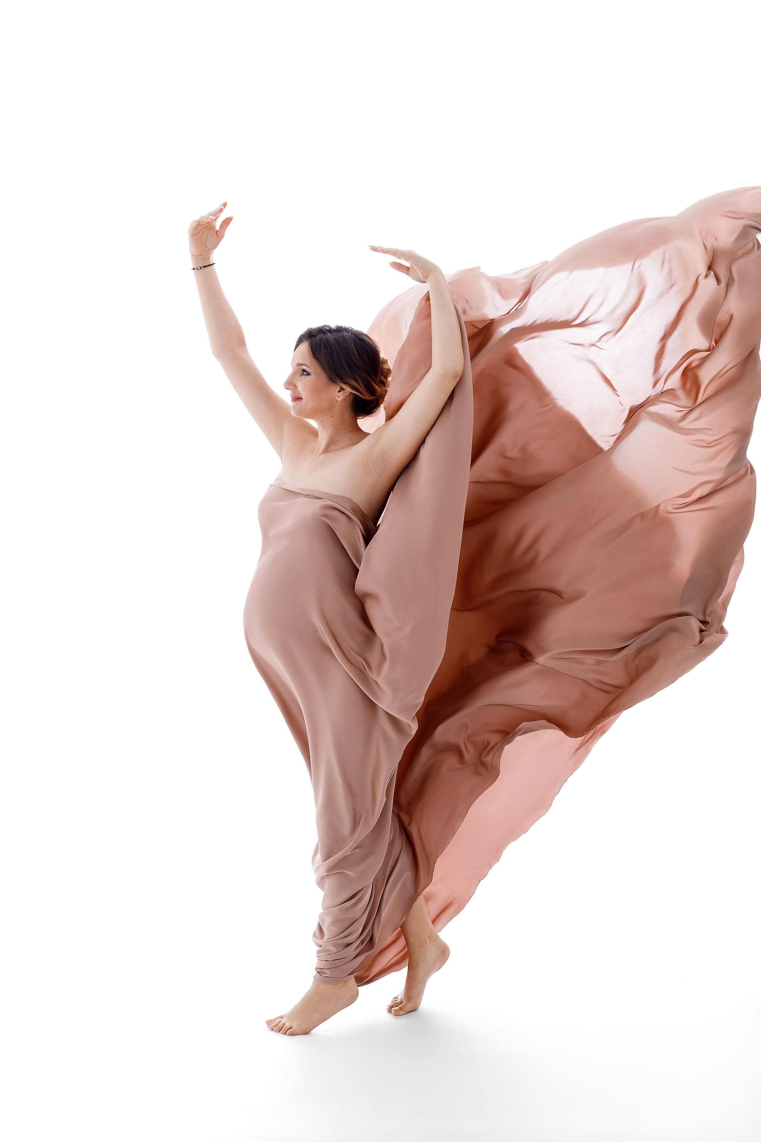 Стильная фотосессия беременности в Анапе. Женский фотограф в Анапе Лыгина Ксения