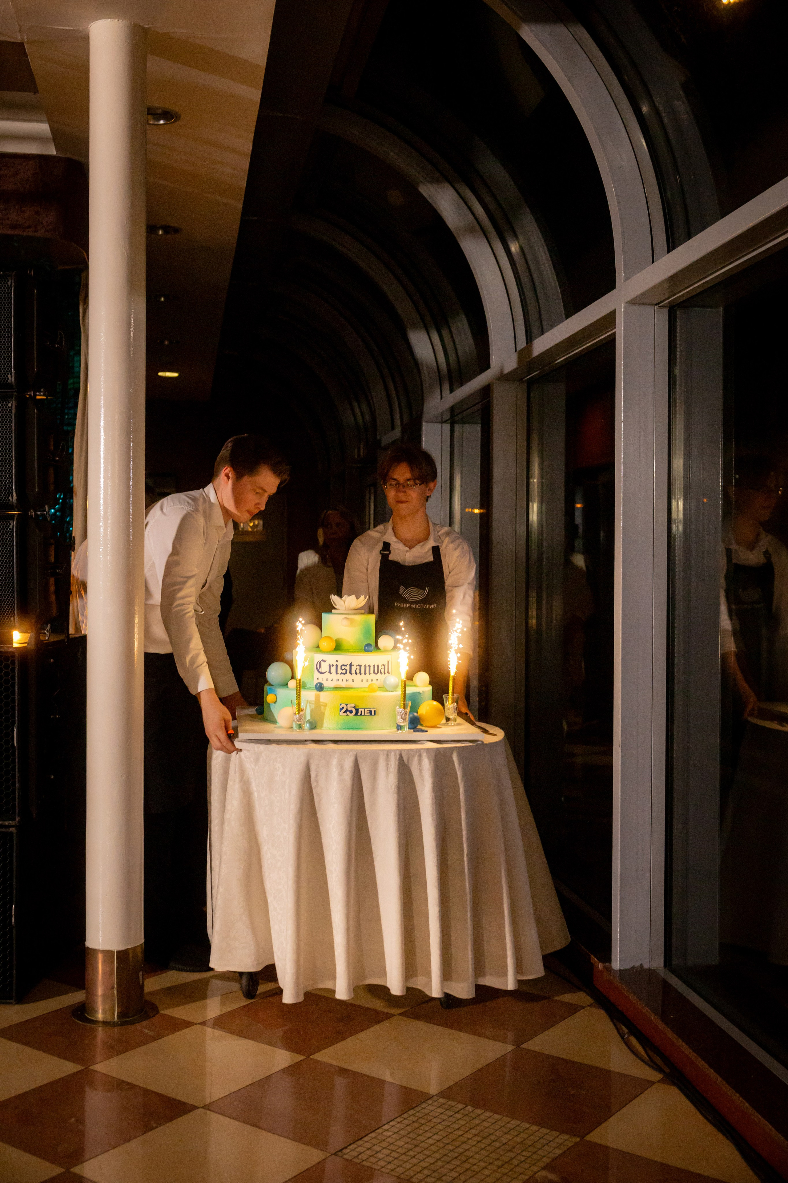 25 лет — юбилей компании Cristanual