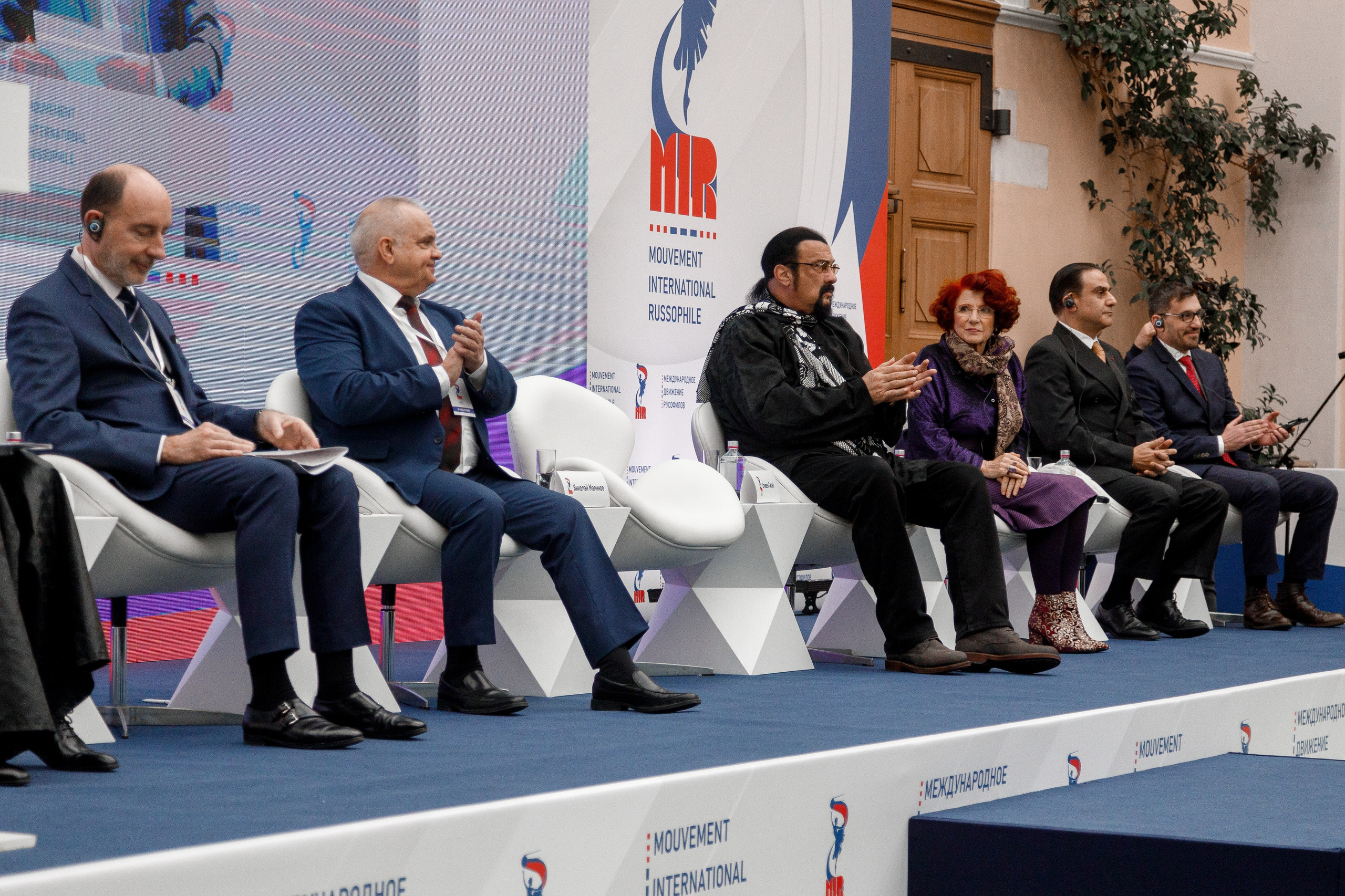 Собрание русофилов. Репортажный фотограф Борис Геер