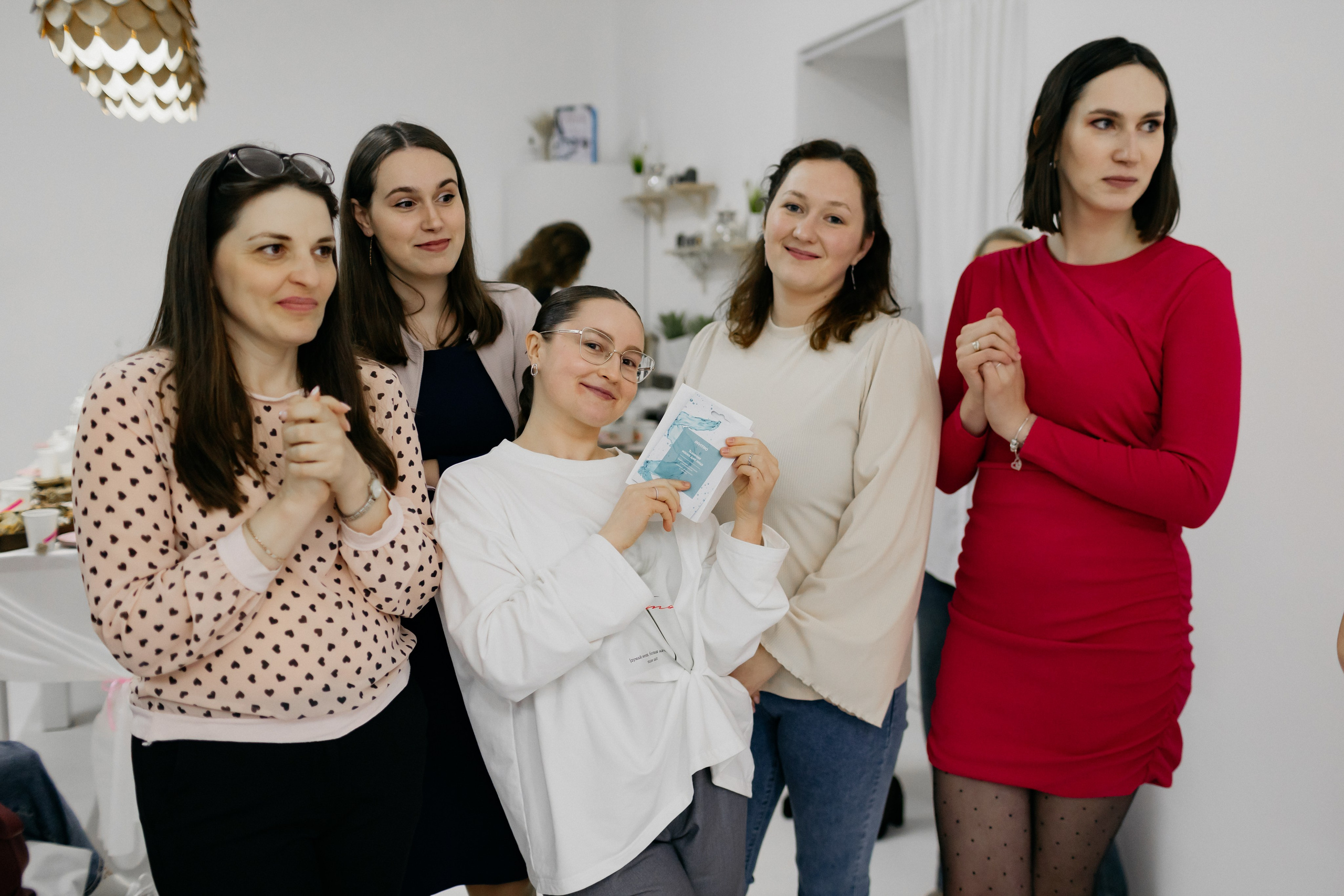 Девичник. Фотостудия «LIGHT ROOM», творческое пространство с полноценной кухонной зоной в Бресте