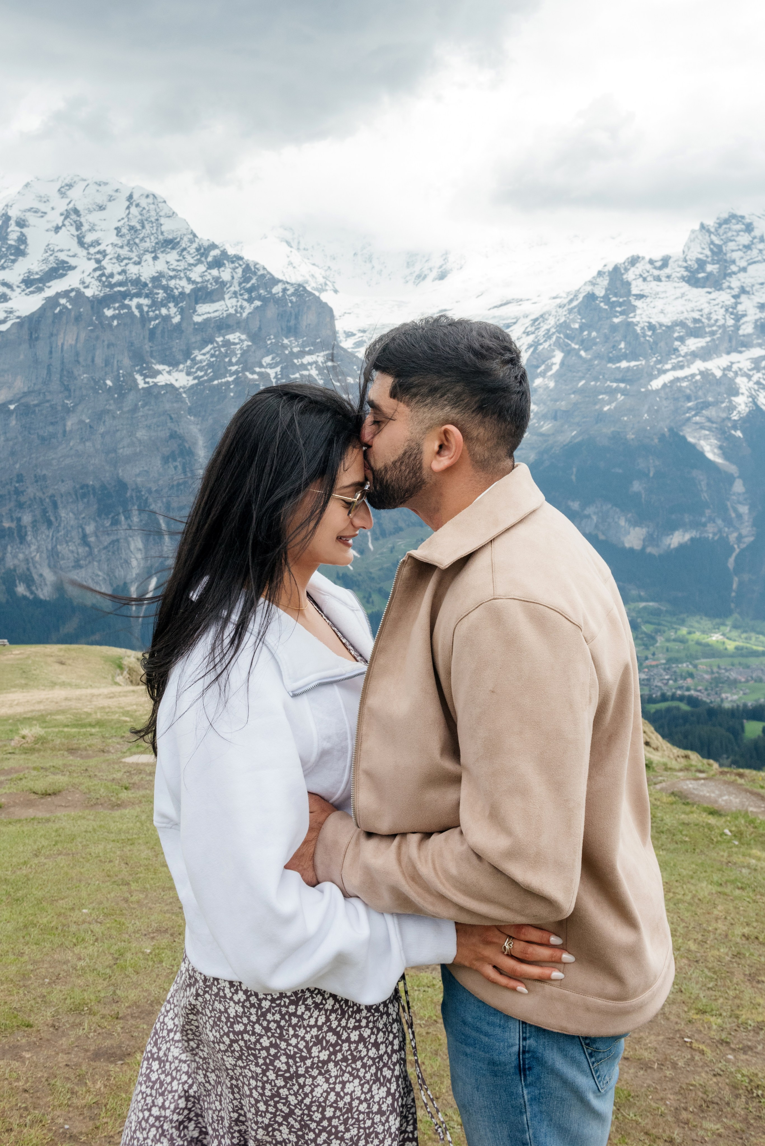 Bijal & Nihar (Grindelwald). Photographer in Interlaken area