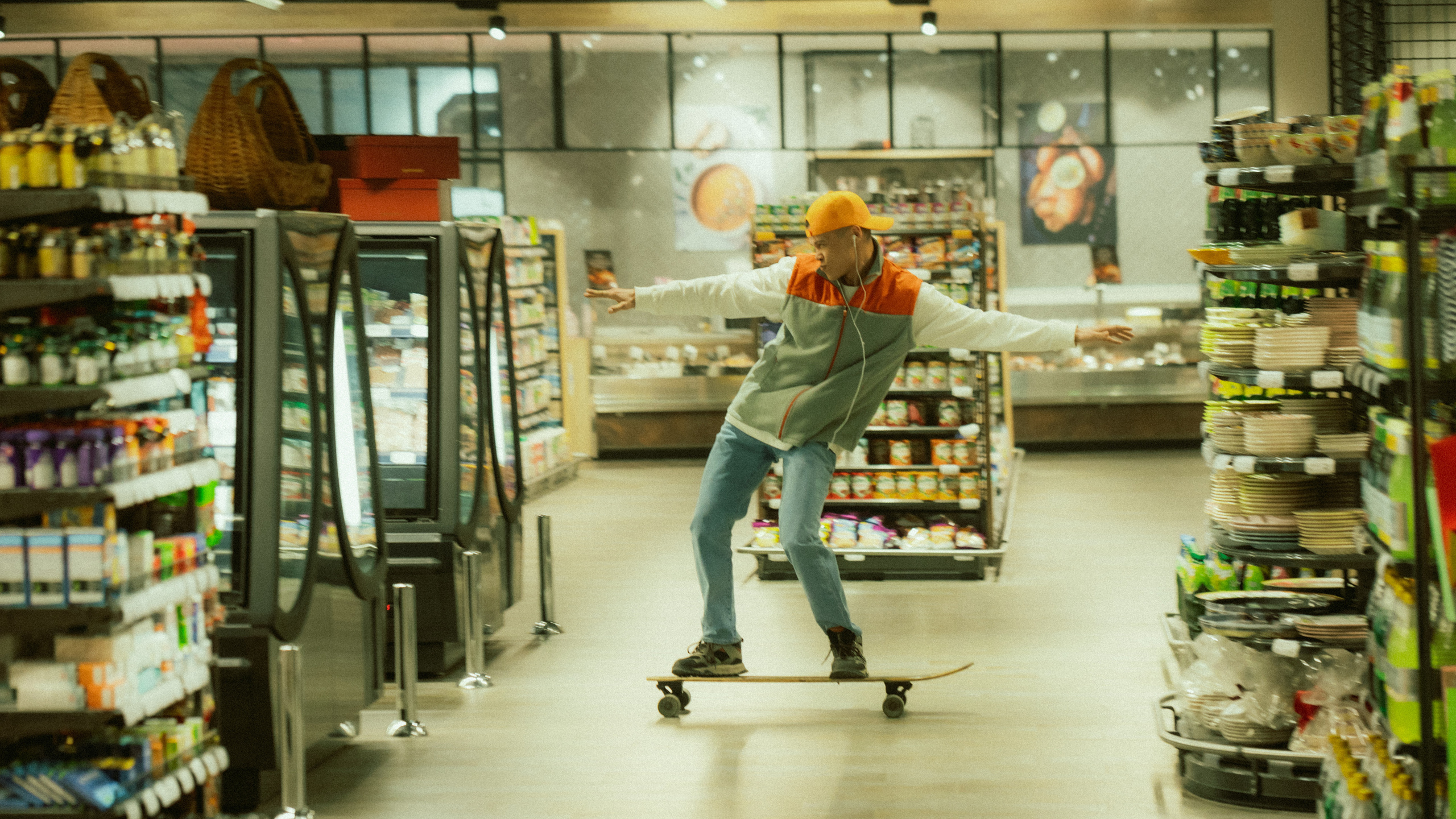 Yenlik x Tik Tak. Fashion and advertising photographer