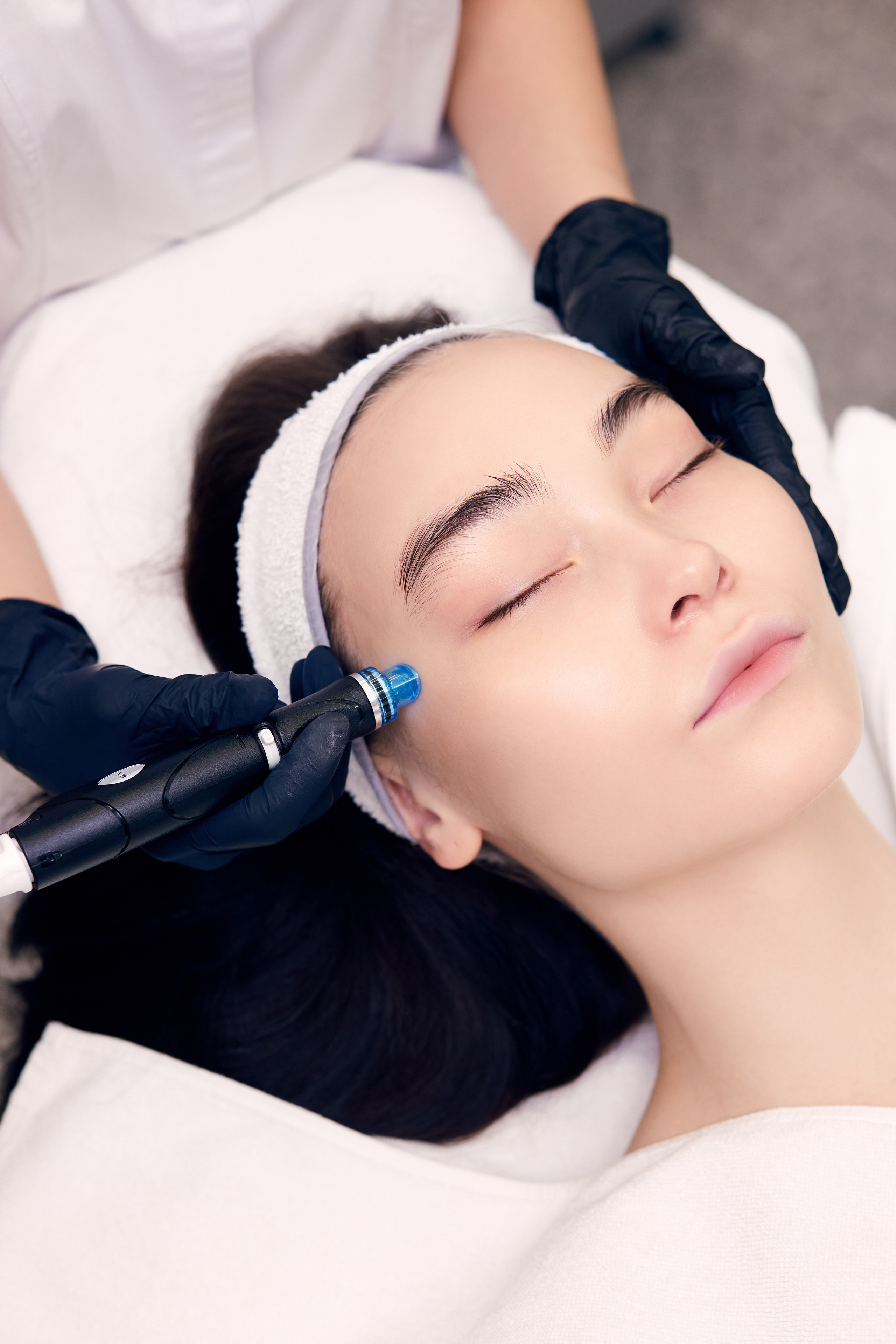 The face only. Fashion and advertising photographer