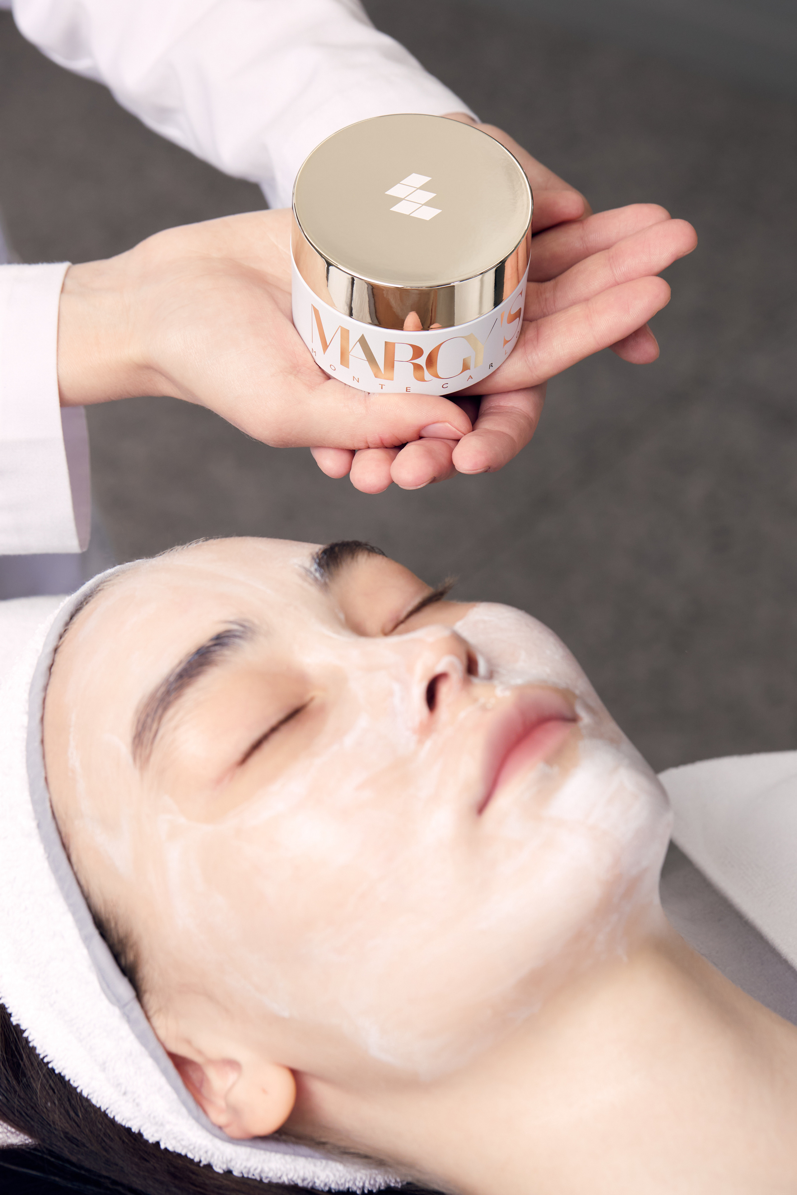 The face only. Fashion and advertising photographer