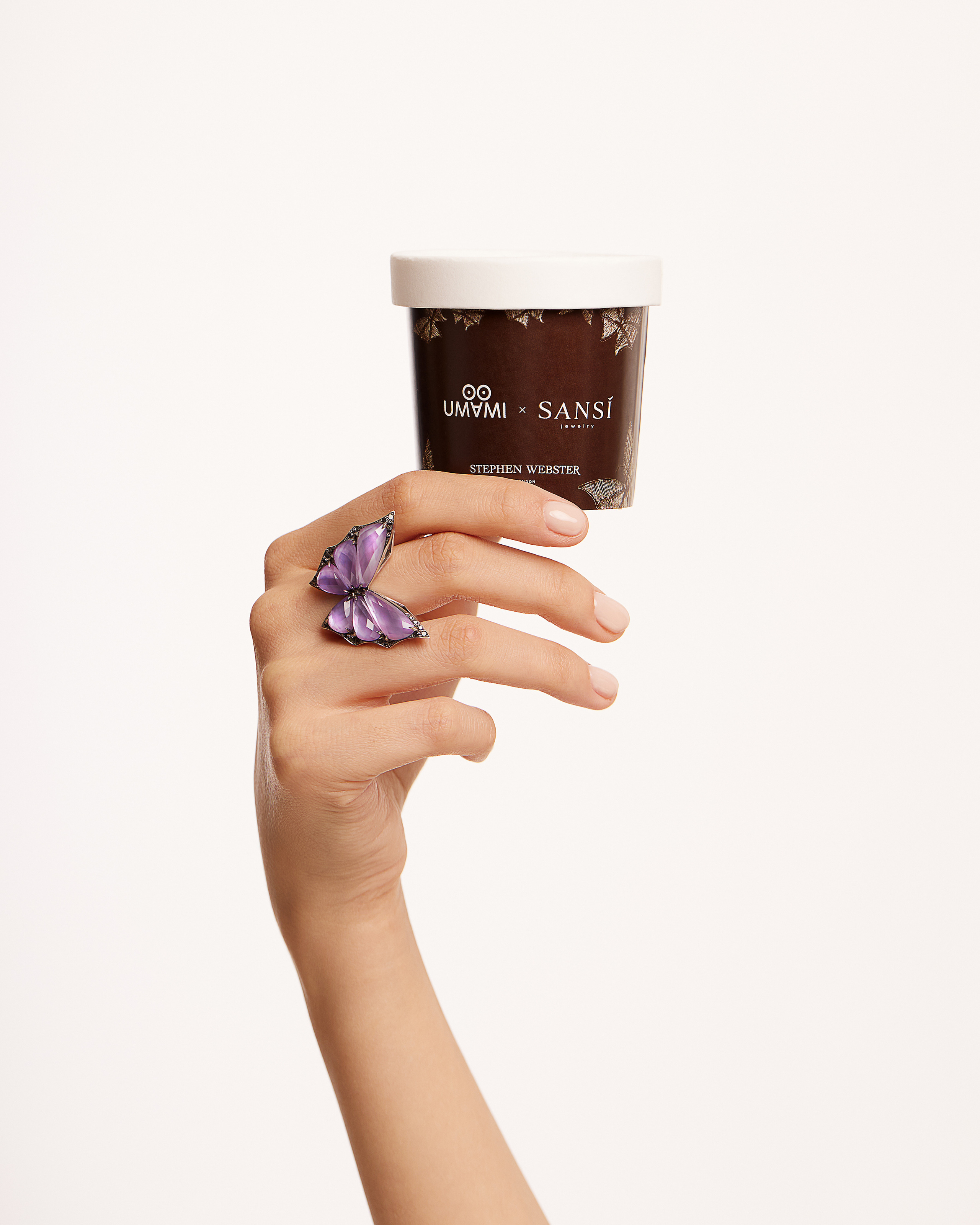 Sansi x Umami. Fashion and advertising photographer