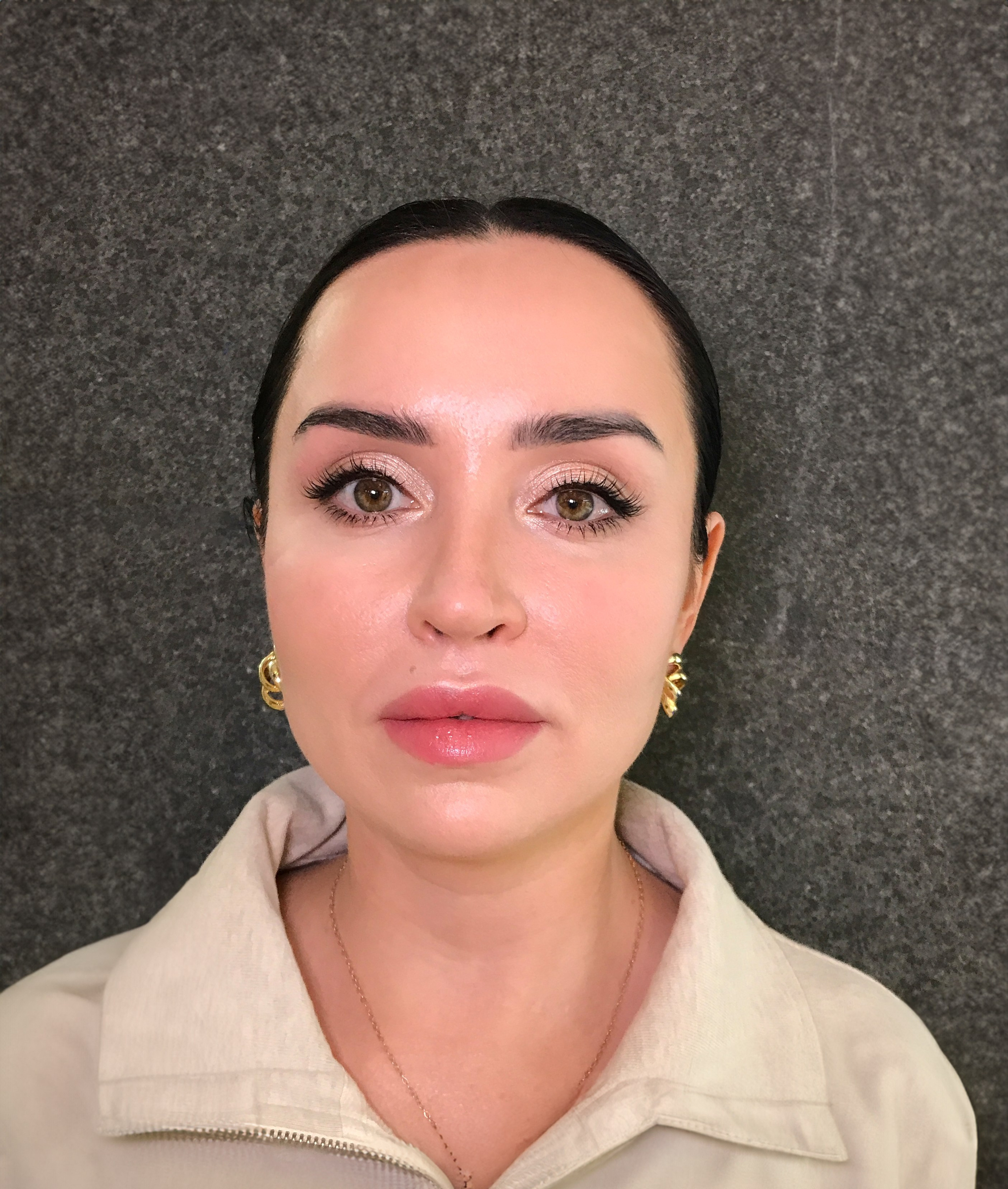 Макияж и укладки. Browissimo Beauty Bar