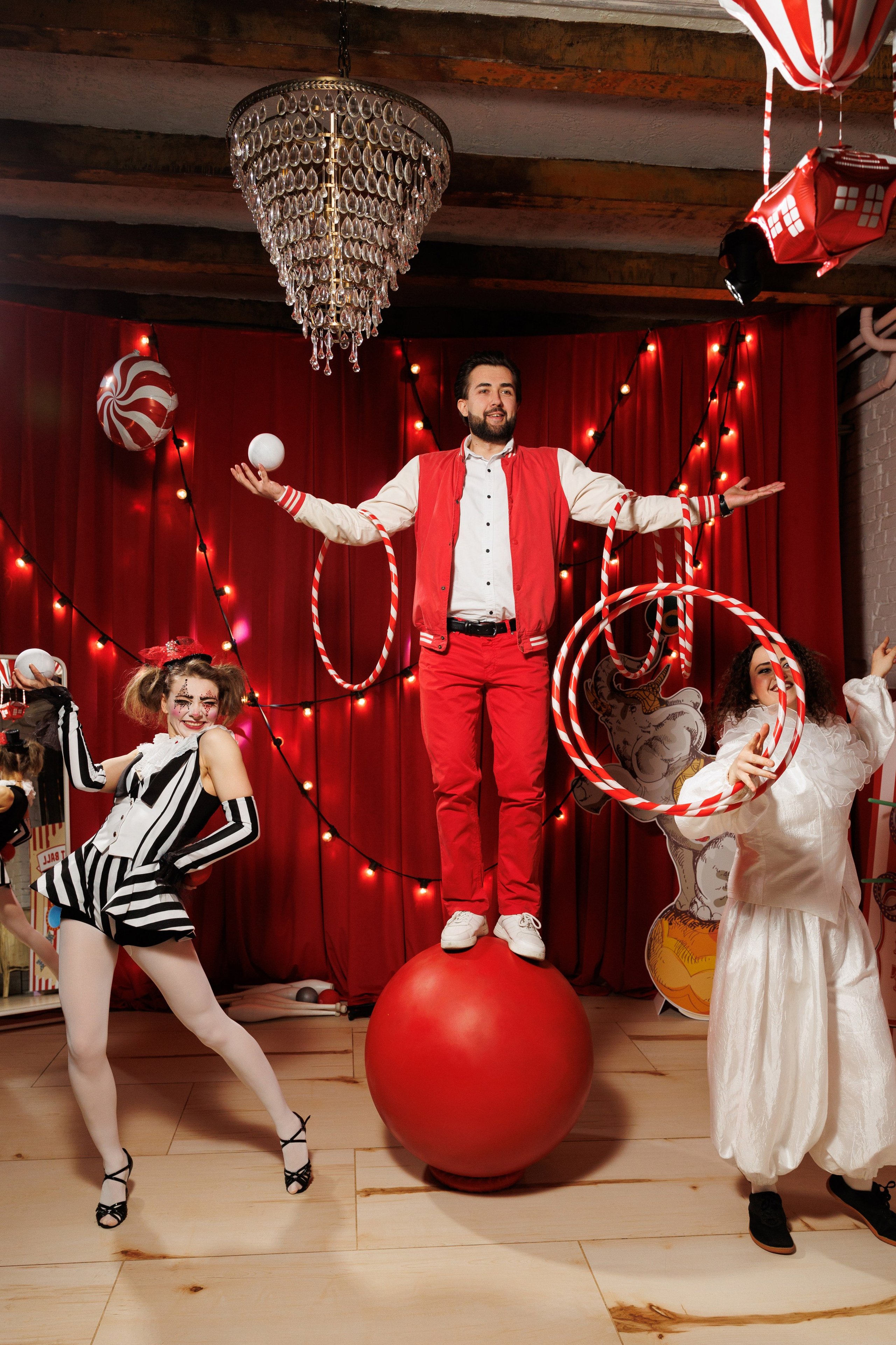 Корпоратив в стиле «Цирк». Репортажный фотограф Ольга Кочетова в Москве