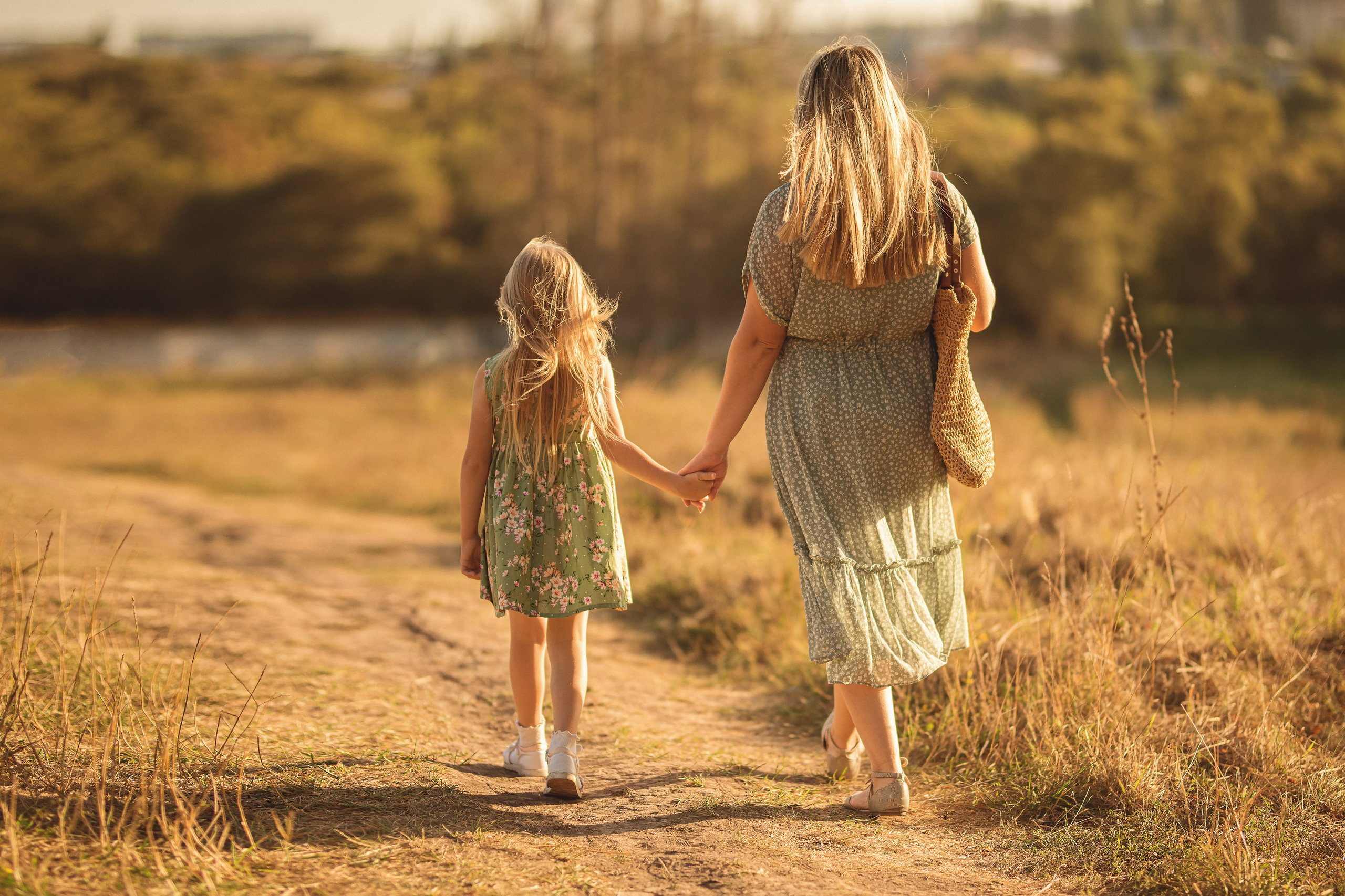 Анна и София. Фотограф Таинств Крещения и Венчания в г. Курске