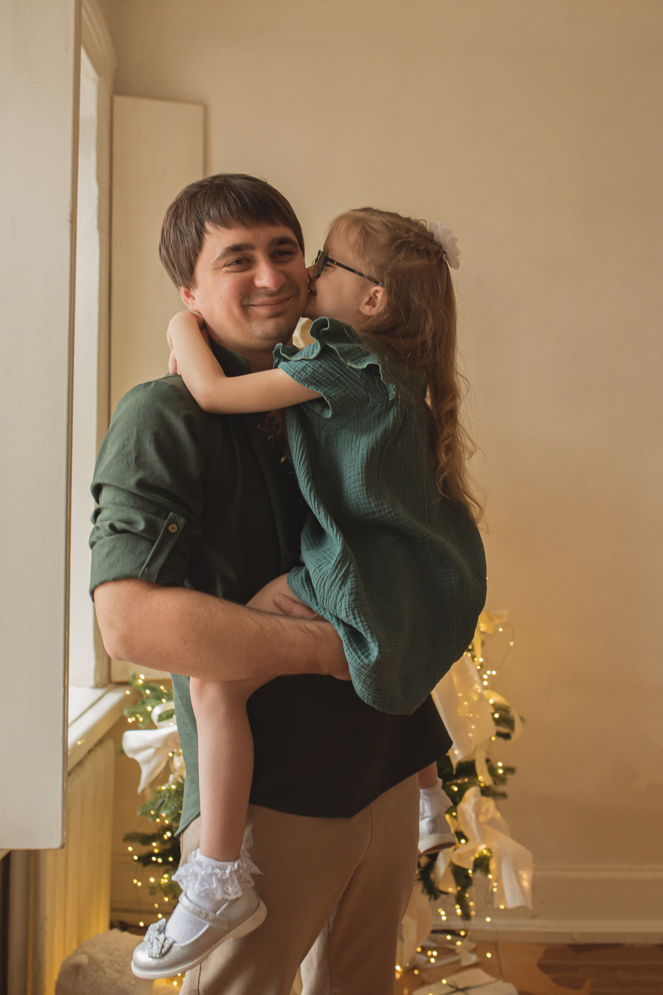 Паша, Юля, Кира и Верочка. Фотограф Таинств Крещения и Венчания в г. Курске