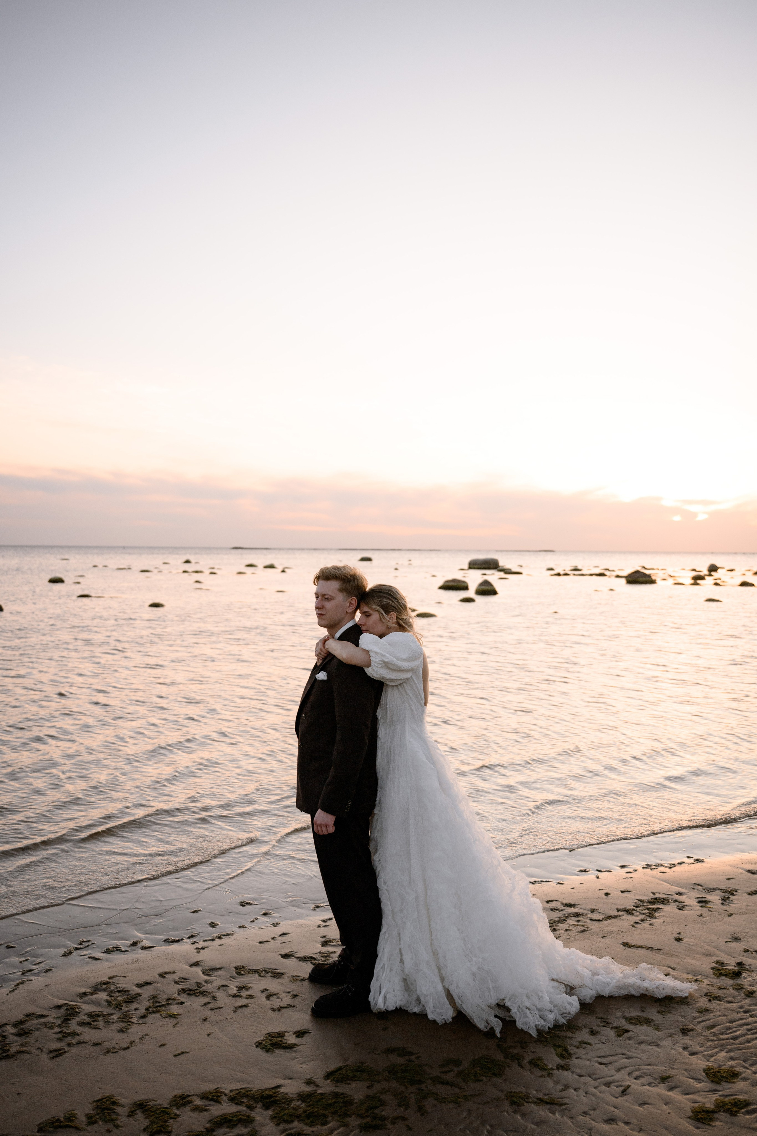 На берегу залива. Свадебный фотограф в Санкт-Петербурге, Москве, СПб Сергей Поддубный