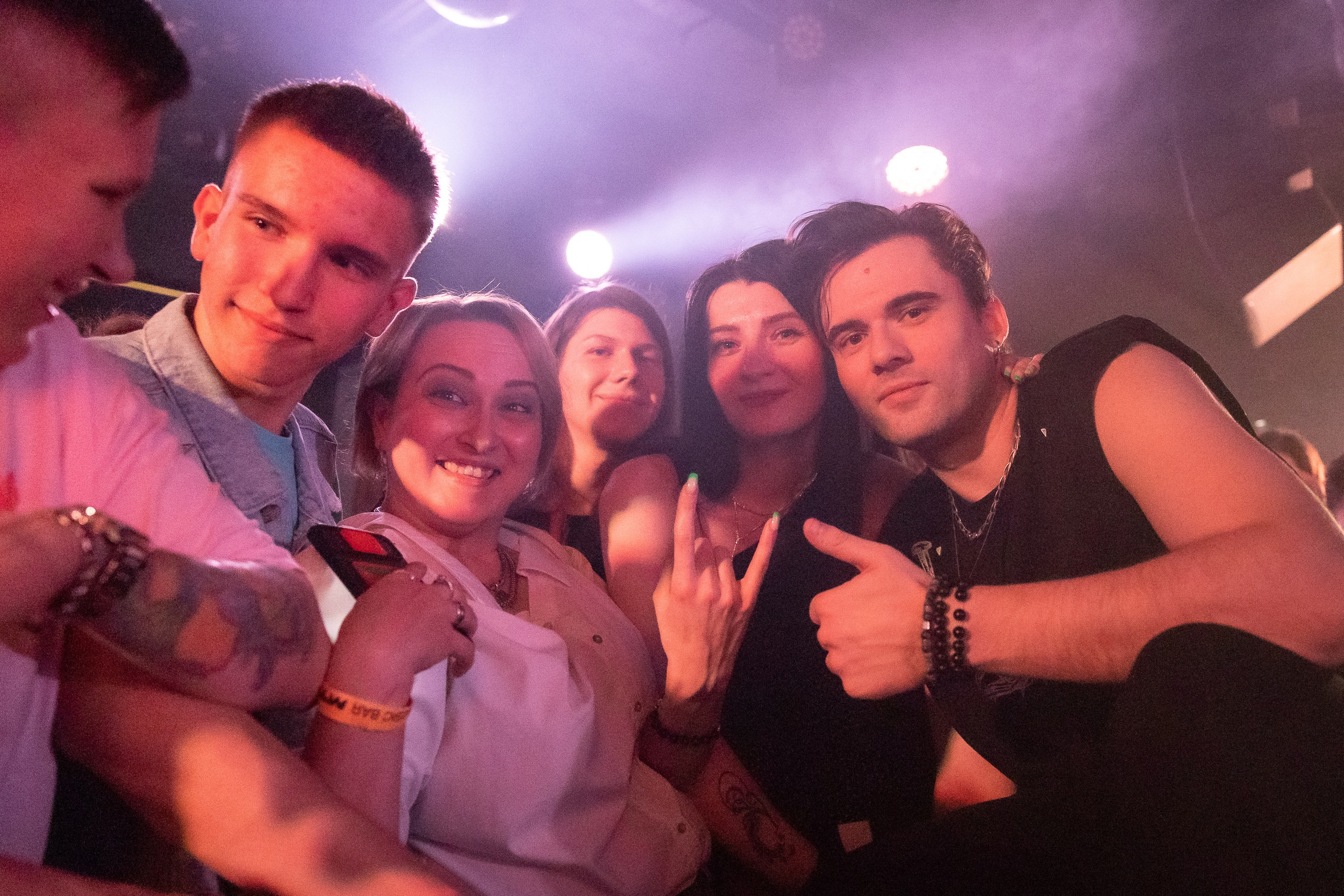 Концерт альтернатив метал группы iOSTRA в «Music bar Мумий Тролль» Москва. Фотограф Владимир Охрименко