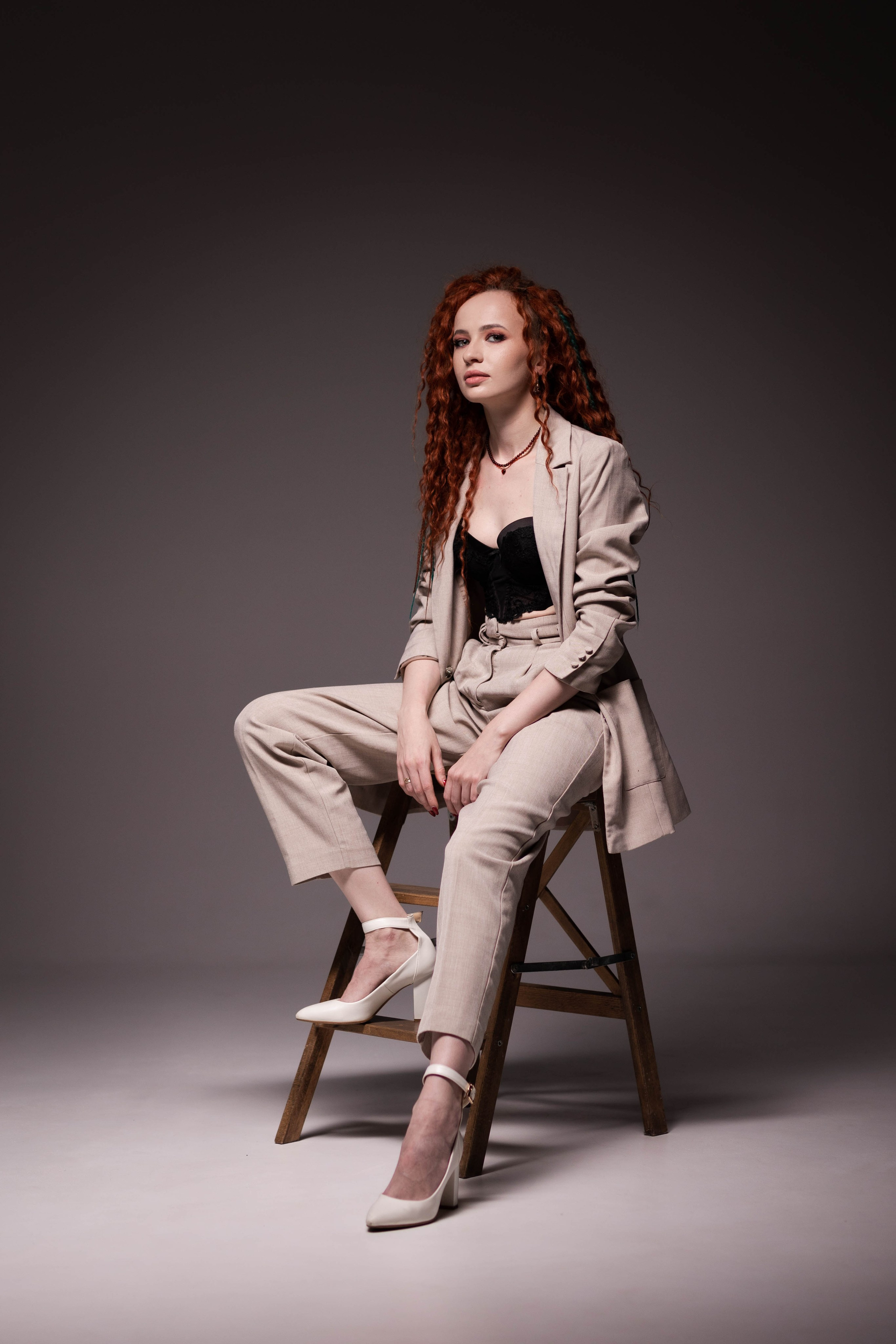 Женский портрет. Главная