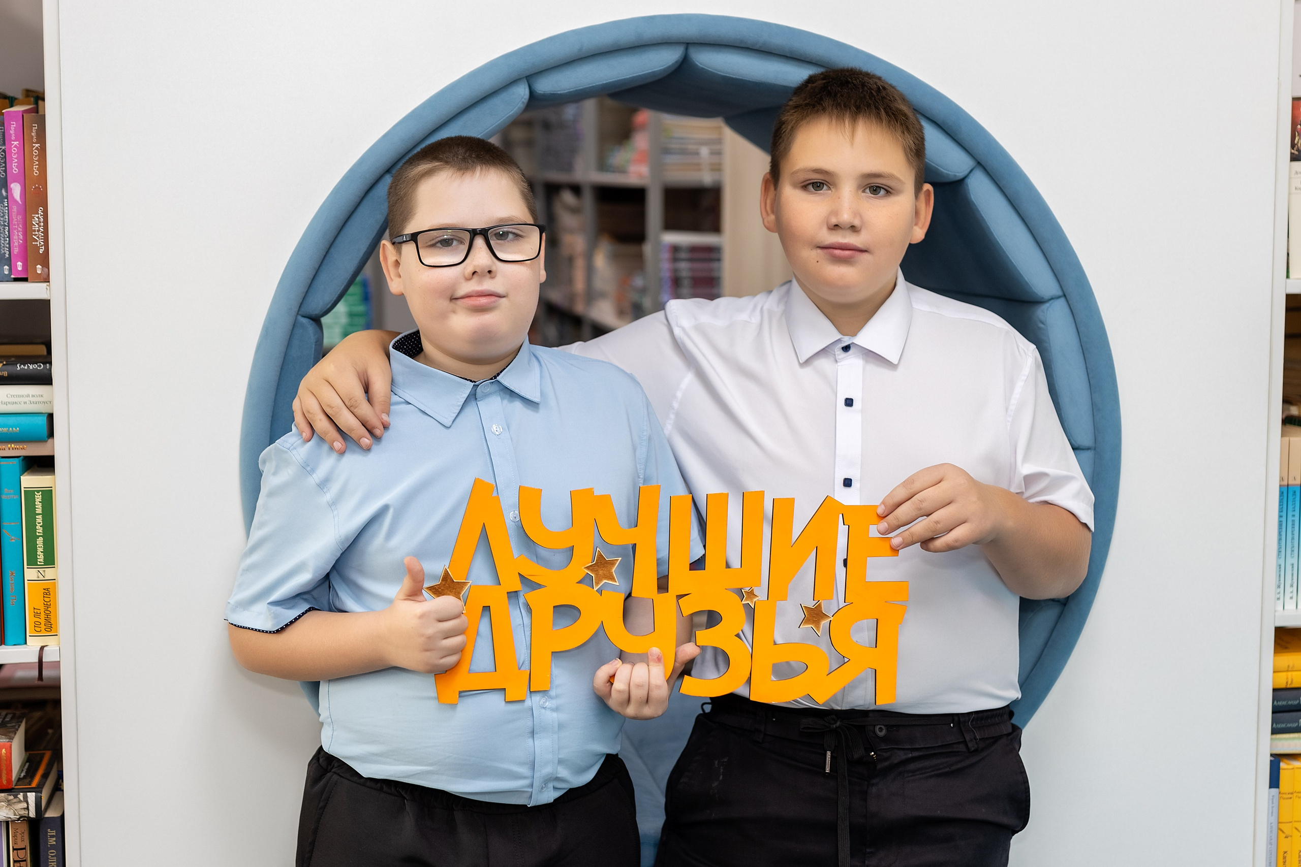Школа № 4 имени В. Н. Косова, 4б. п.Тавричанка. Стильный выпускной альбом Владивосток фотограф Вероника Мигачева