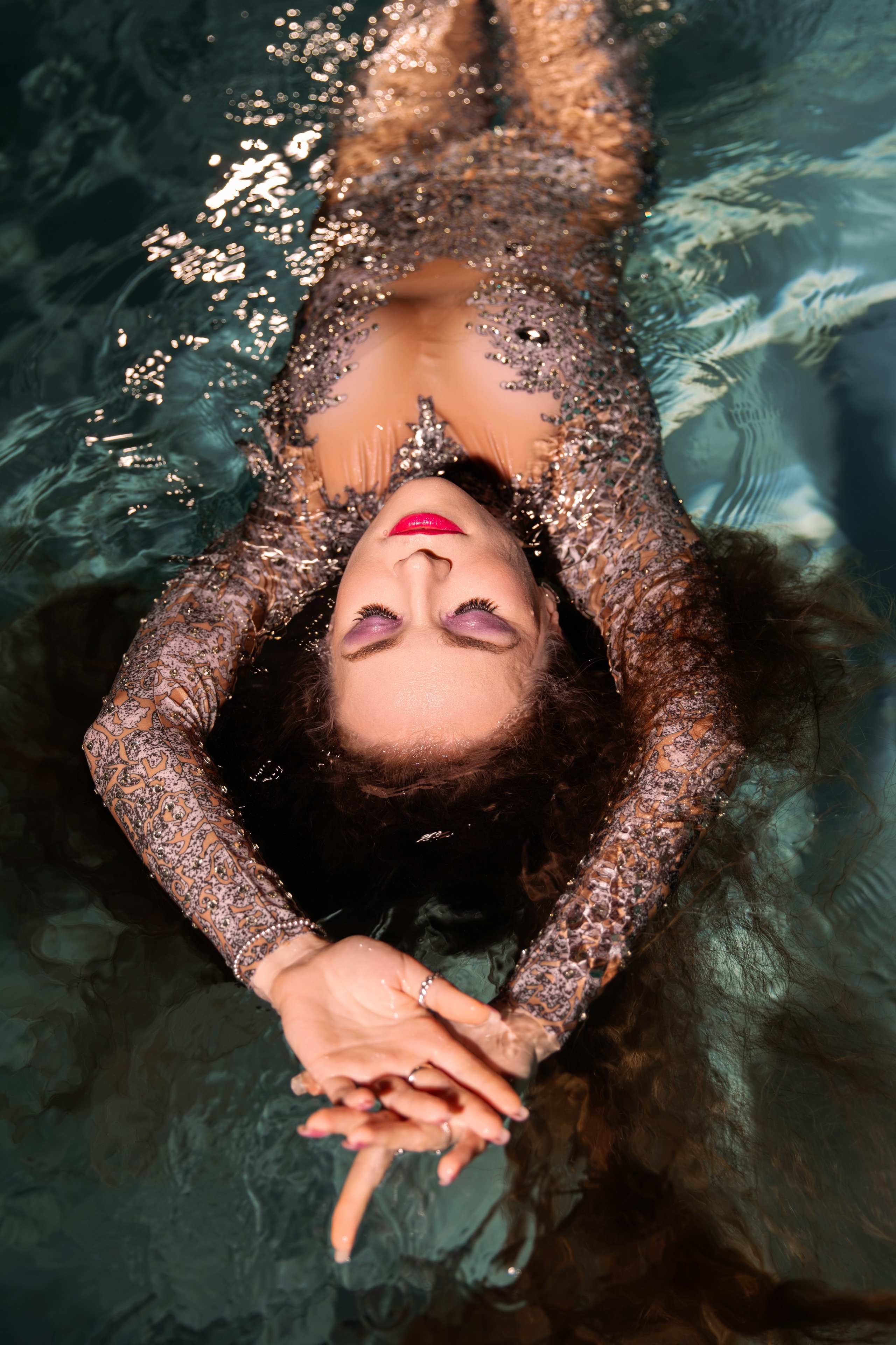 Фотосессия в студии подводной съемки | Надежда Воробьёва. Семейный и женский фотограф в Москве Надежда Воробьева